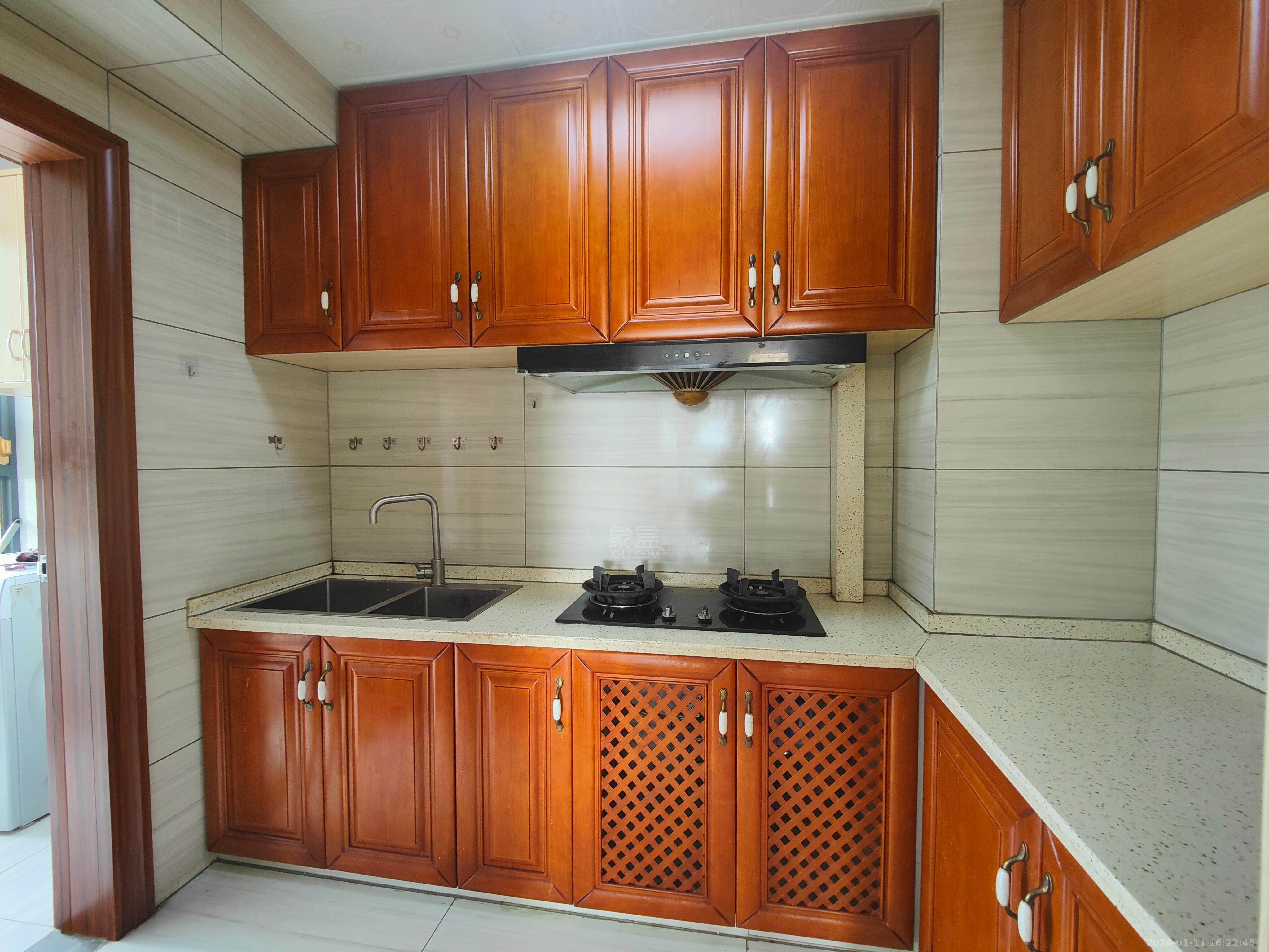 中建御山和苑  3室2厅2卫   2800.00元/月室内图