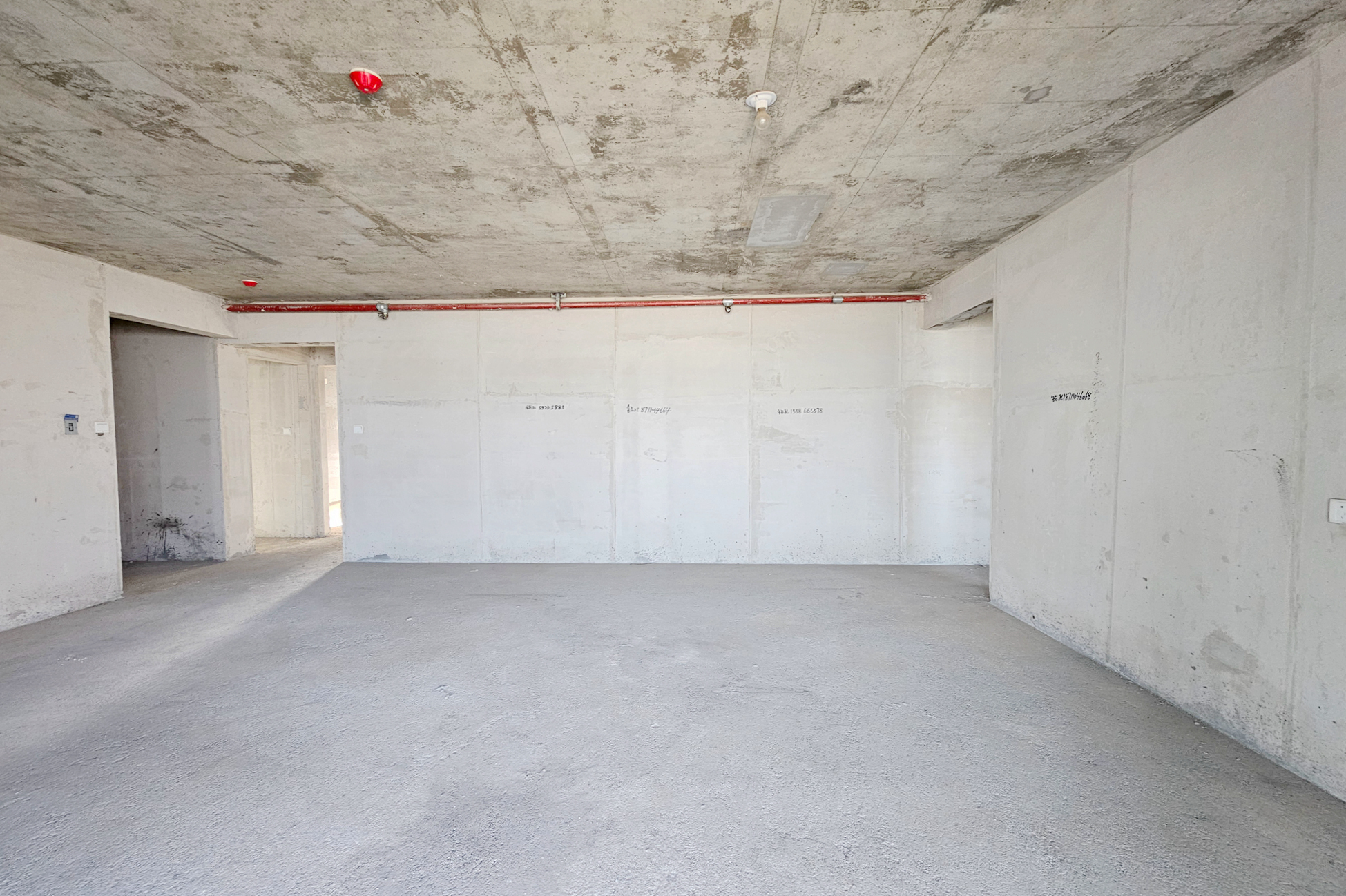 阳光城尚东湾愉景苑  4室2厅2卫    123.0万客厅