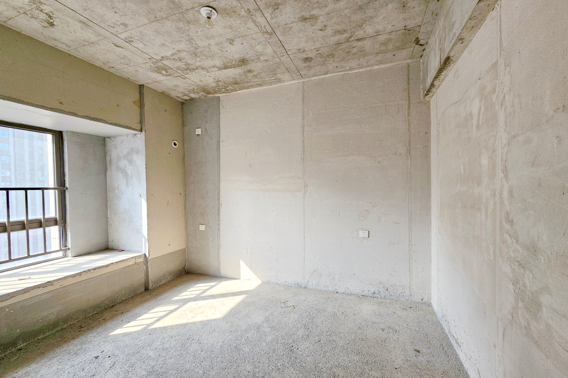 阳光城尚东湾愉景苑  4室2厅2卫    123.0万卧室