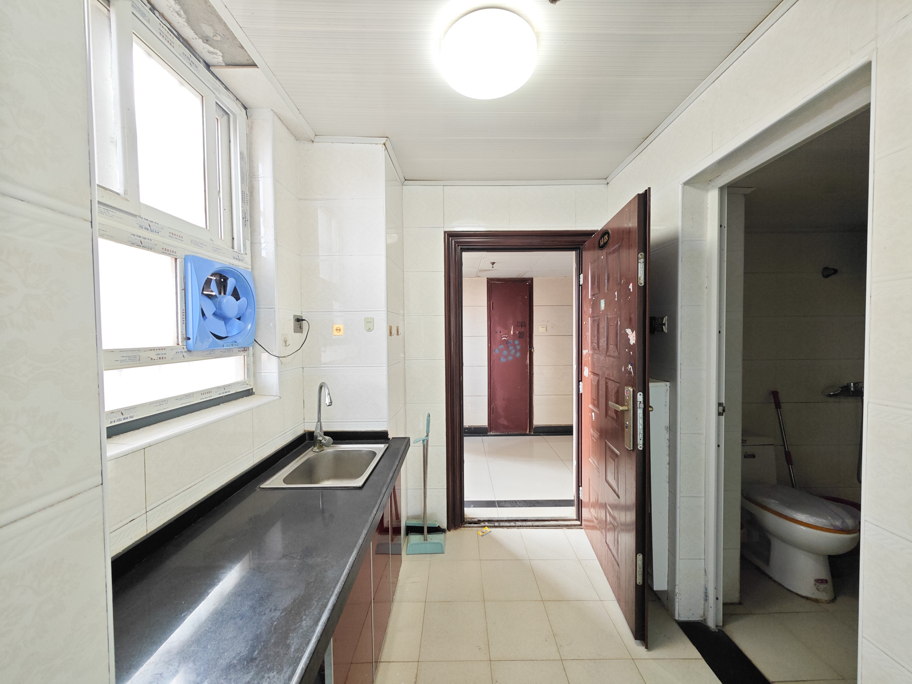 世纪桃花苑 1室1厅1卫 25.0万 世纪桃花苑 1室1厅1卫 25.0万厨房