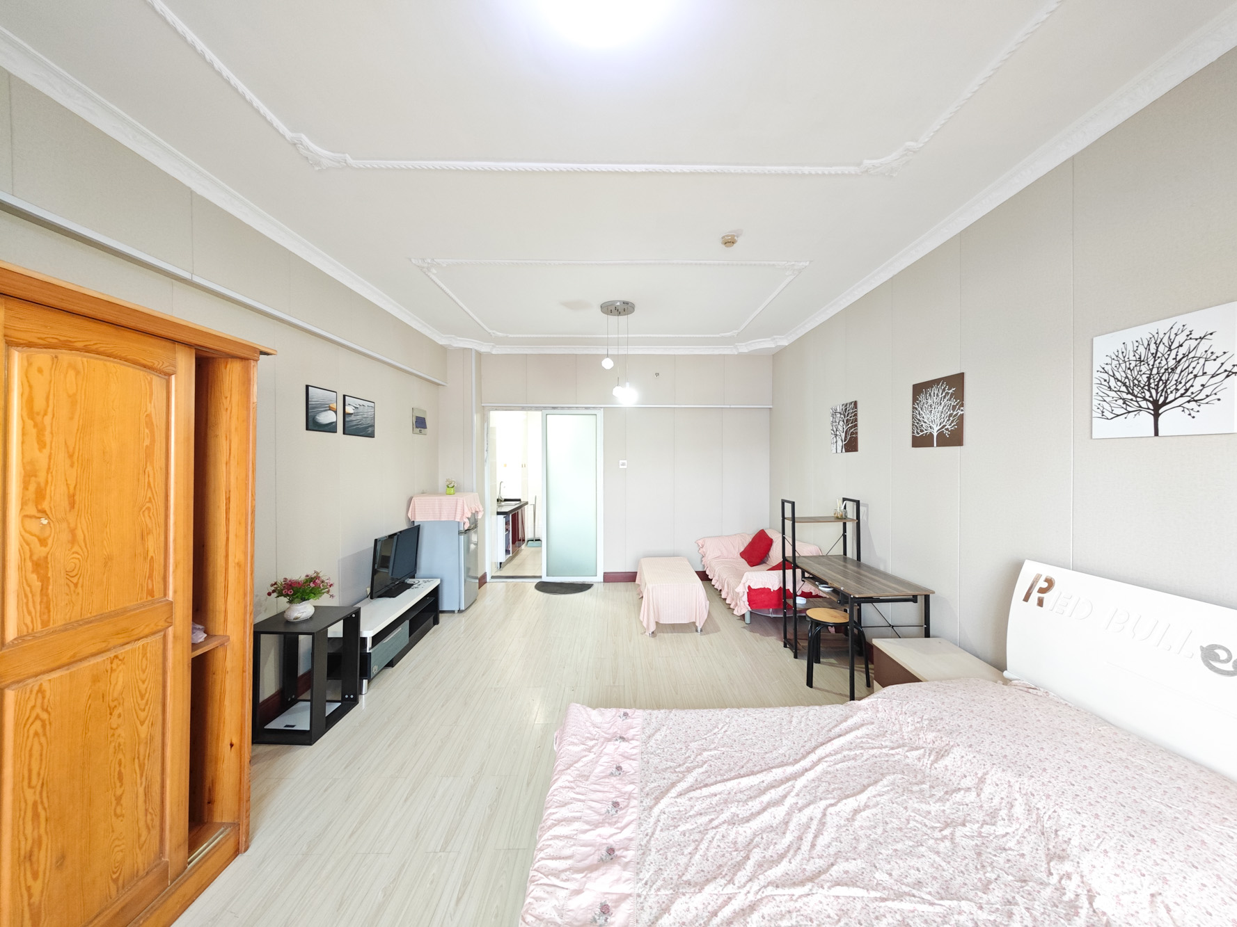 世纪桃花苑 1室1厅1卫 25.0万 世纪桃花苑 1室1厅1卫 25.0万客厅