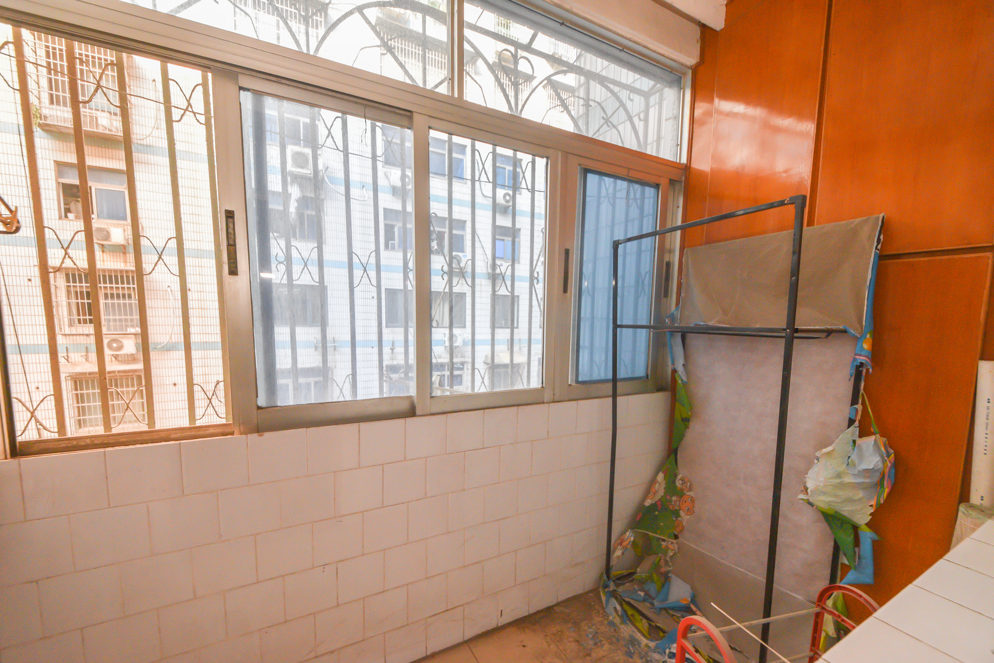 远东公寓 3室1厅1卫 62.8万 远东公寓 3室1厅1卫 62.8万阳台