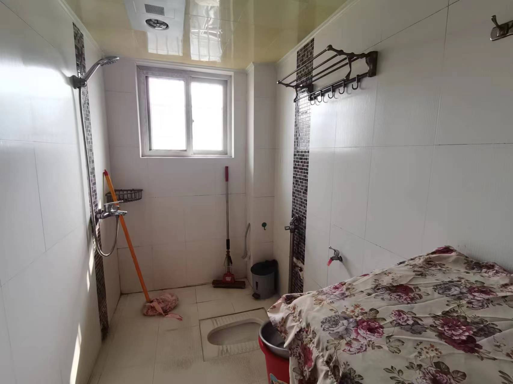 金碧华庭 2室2厅1卫 31.0万 金碧华庭 2室2厅1卫 31.0万室内图