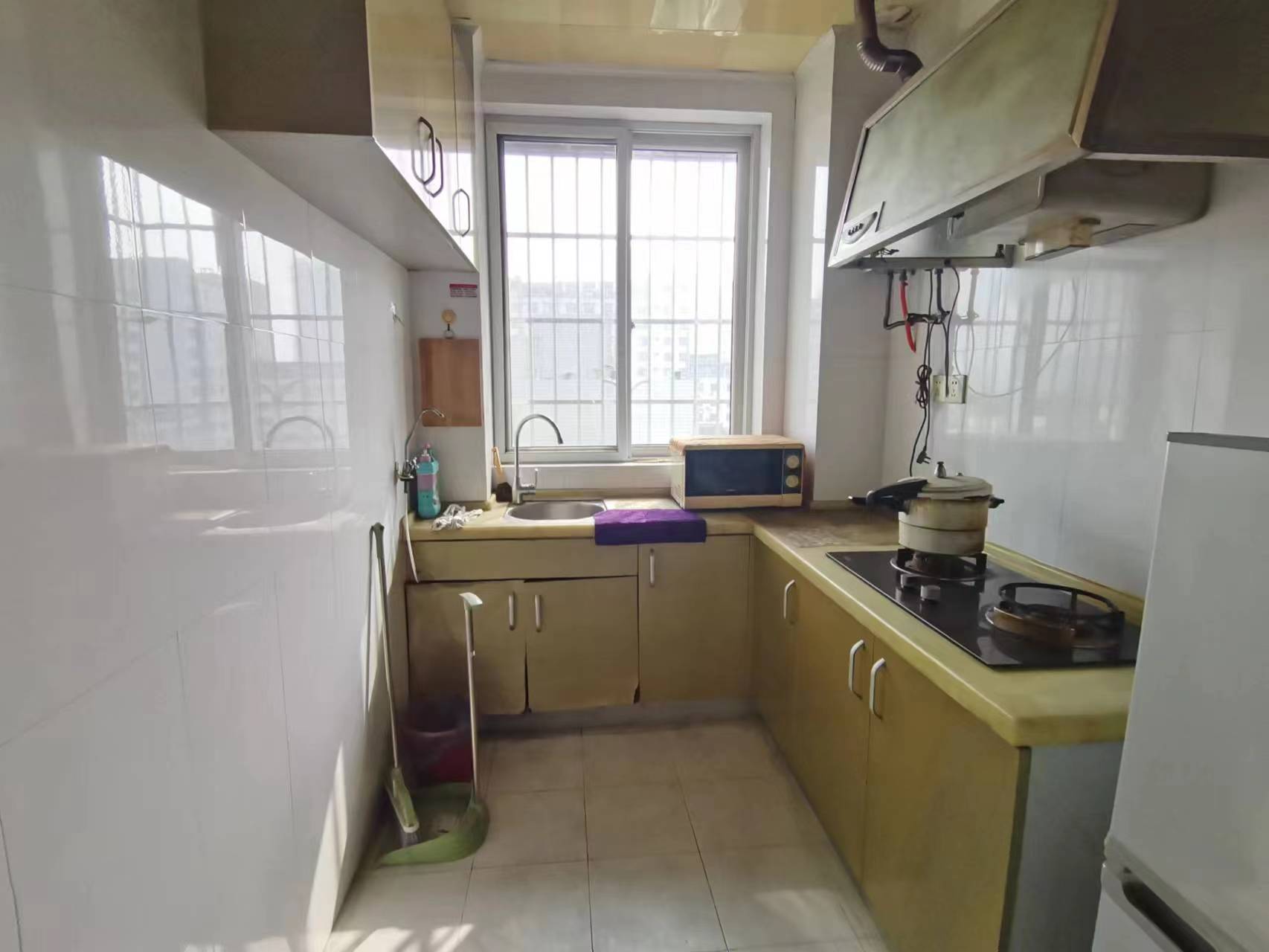 金碧华庭 2室2厅1卫 31.0万 金碧华庭 2室2厅1卫 31.0万室内图