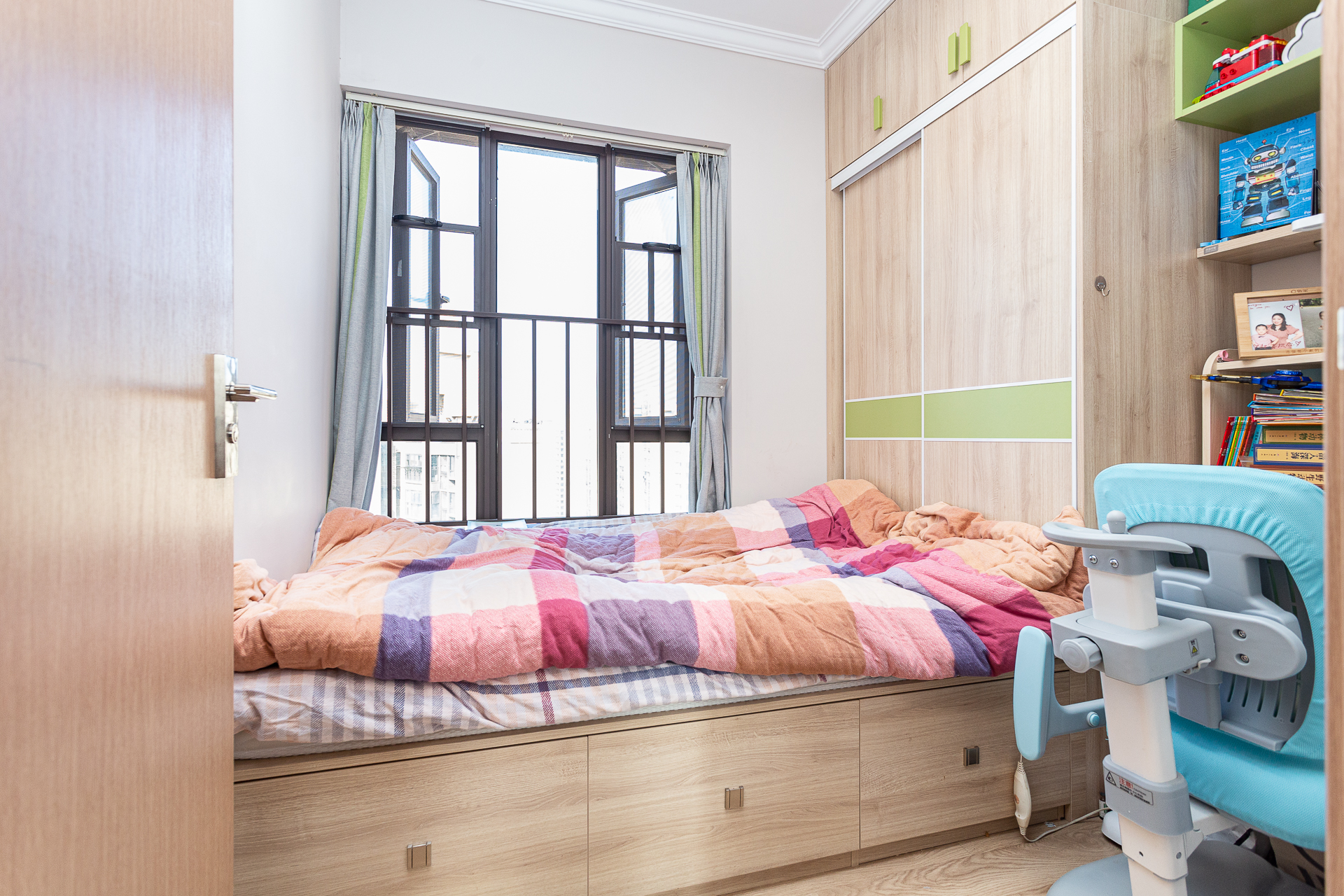 时代倾城二期 3室2厅2卫 70.0万 时代倾城二期 3室2厅2卫 70.0万卧室