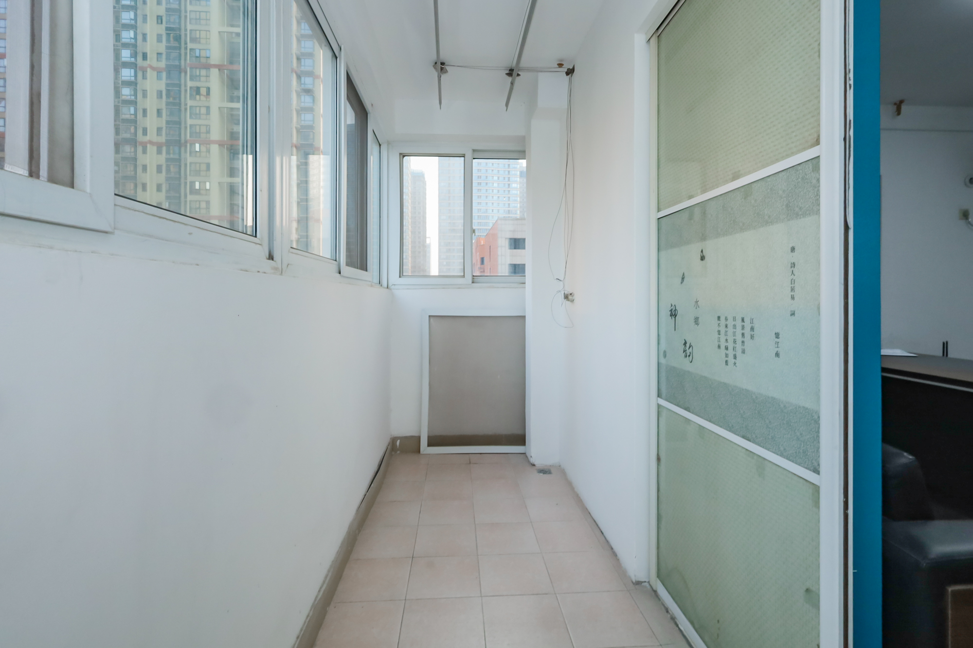 星蓝湾 4室2厅2卫 115.0万 星蓝湾 4室2厅2卫 115.0万阳台