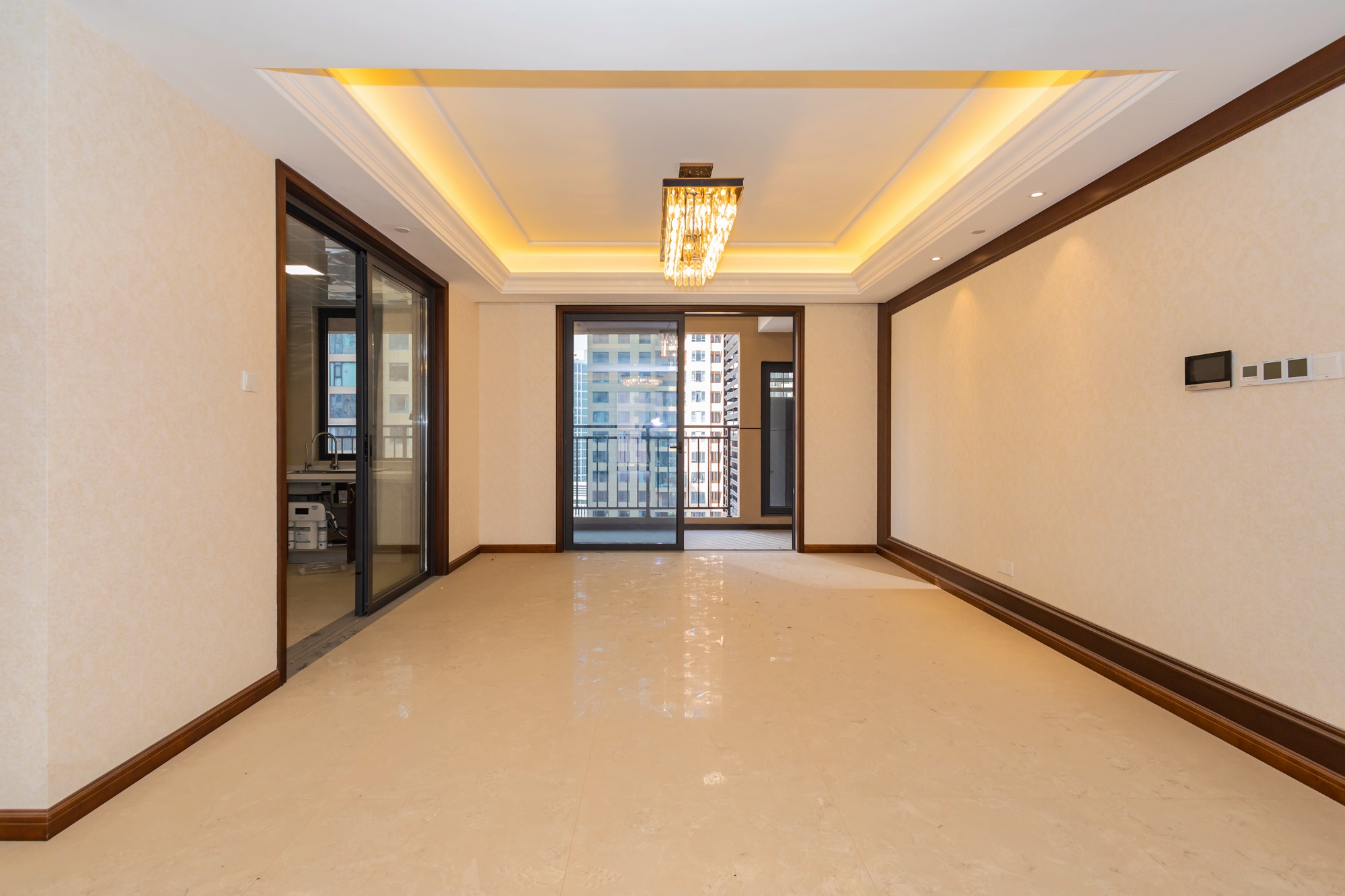 运达锦绣广场 6室2厅3卫 381.98万 运达锦绣广场 6室2厅3卫 381.98万其他