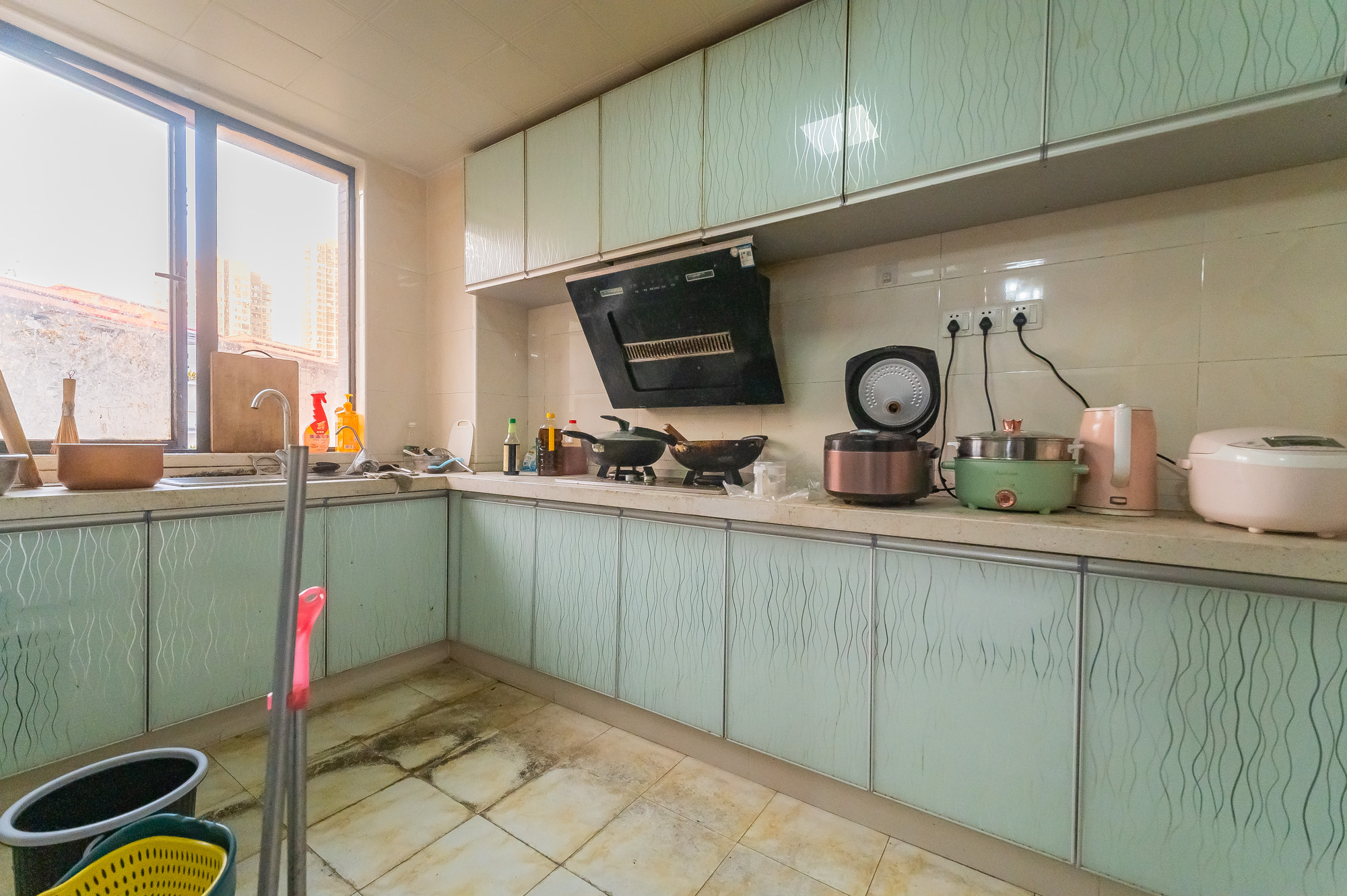 深业睿城 4室2厅2卫 108.8万 深业睿城 4室2厅2卫 108.8万厨房