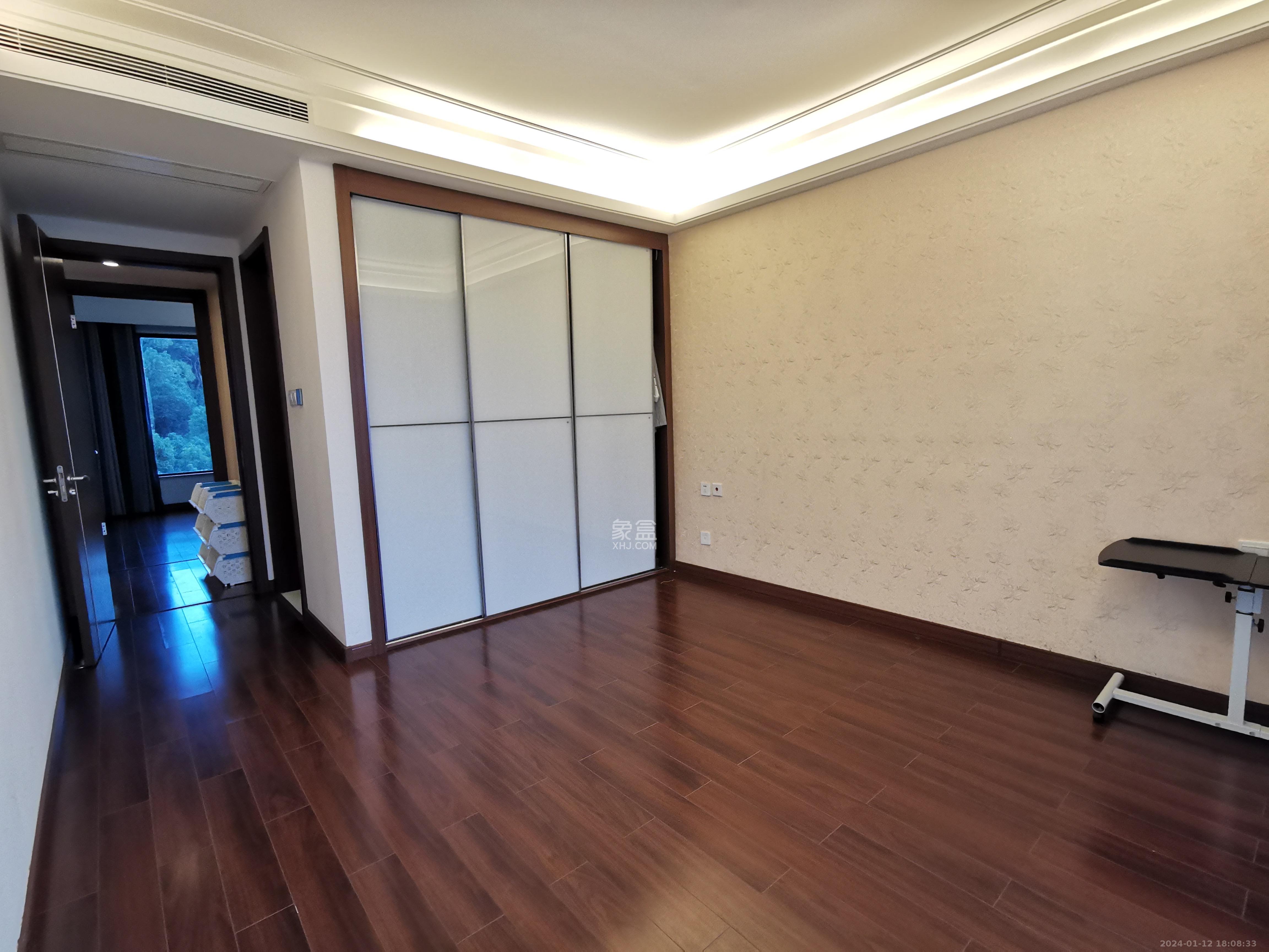 万科紫台  3室2厅2卫   6500.00元/月室内图