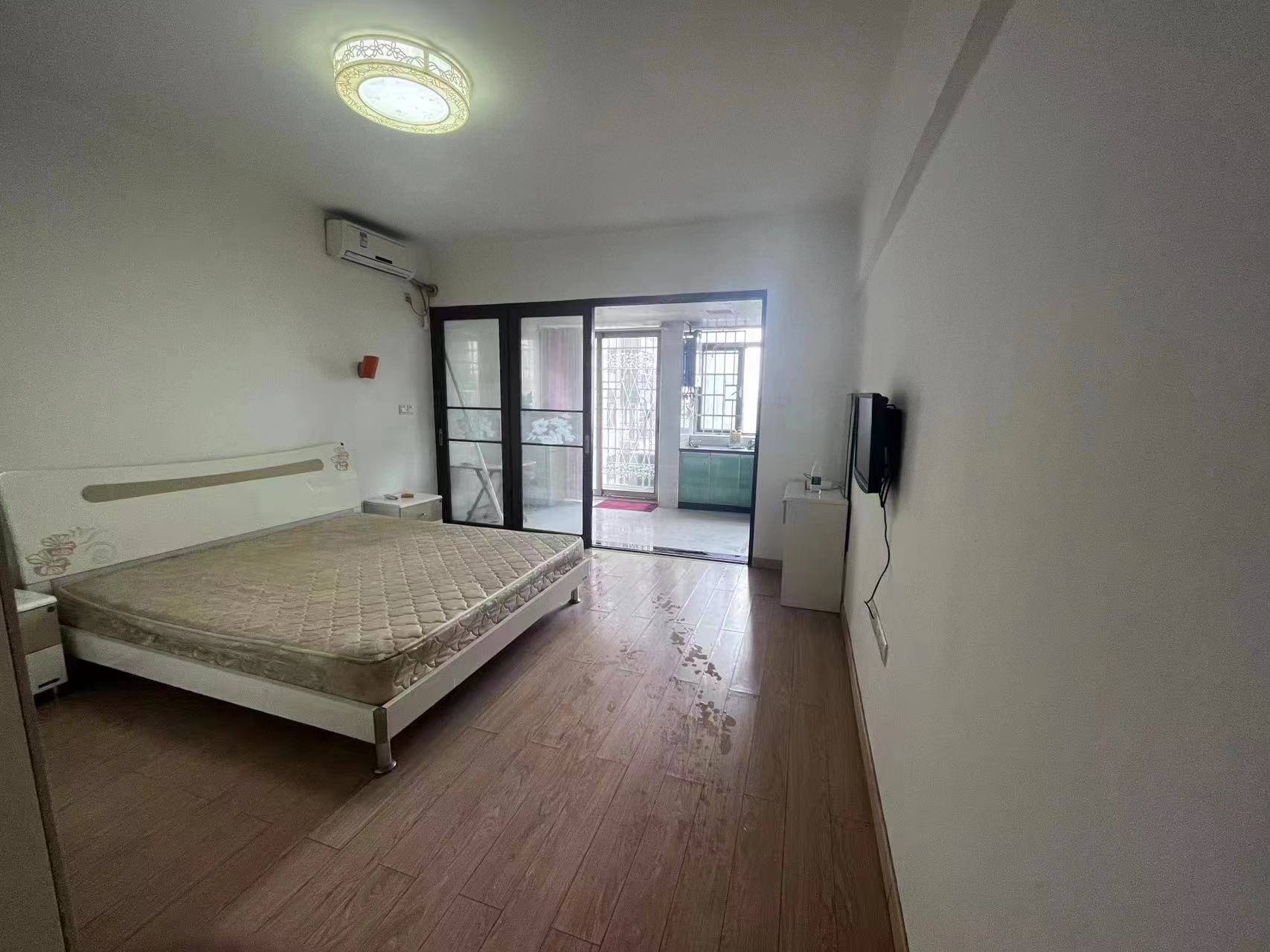 龙泰熙城 1室1厅1卫 850.00元/月 龙泰熙城 1室1厅1卫 850.00元/月室内图