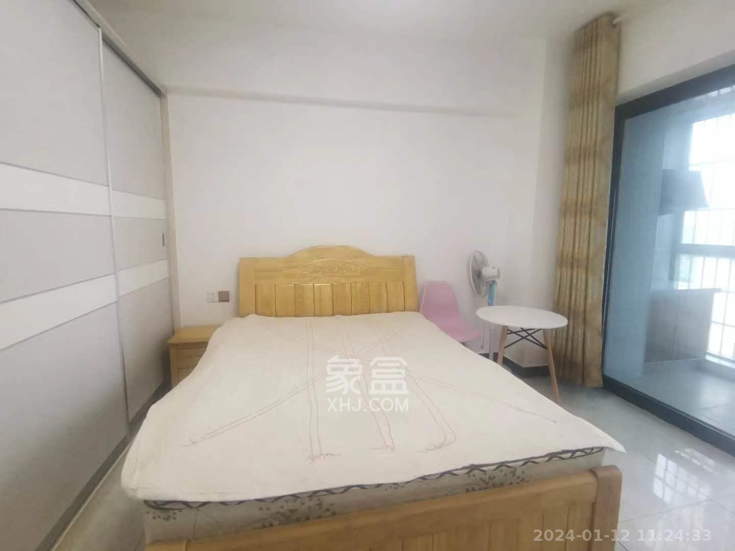 富兴旺角  1室1厅1卫   1300.00元/月室内图1