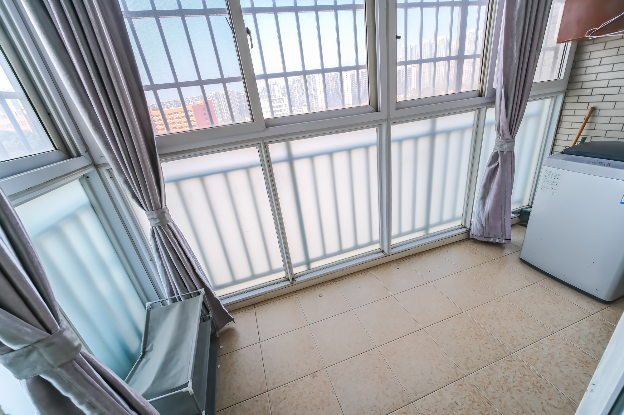 世景华庭 1室1厅1卫 22.0万 世景华庭 1室1厅1卫 22.0万阳台