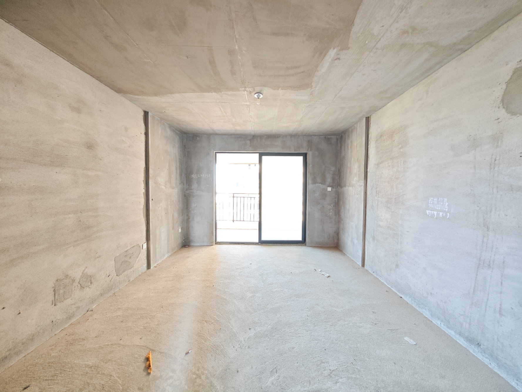 中建嘉和城  4室2厅2卫   135.00万