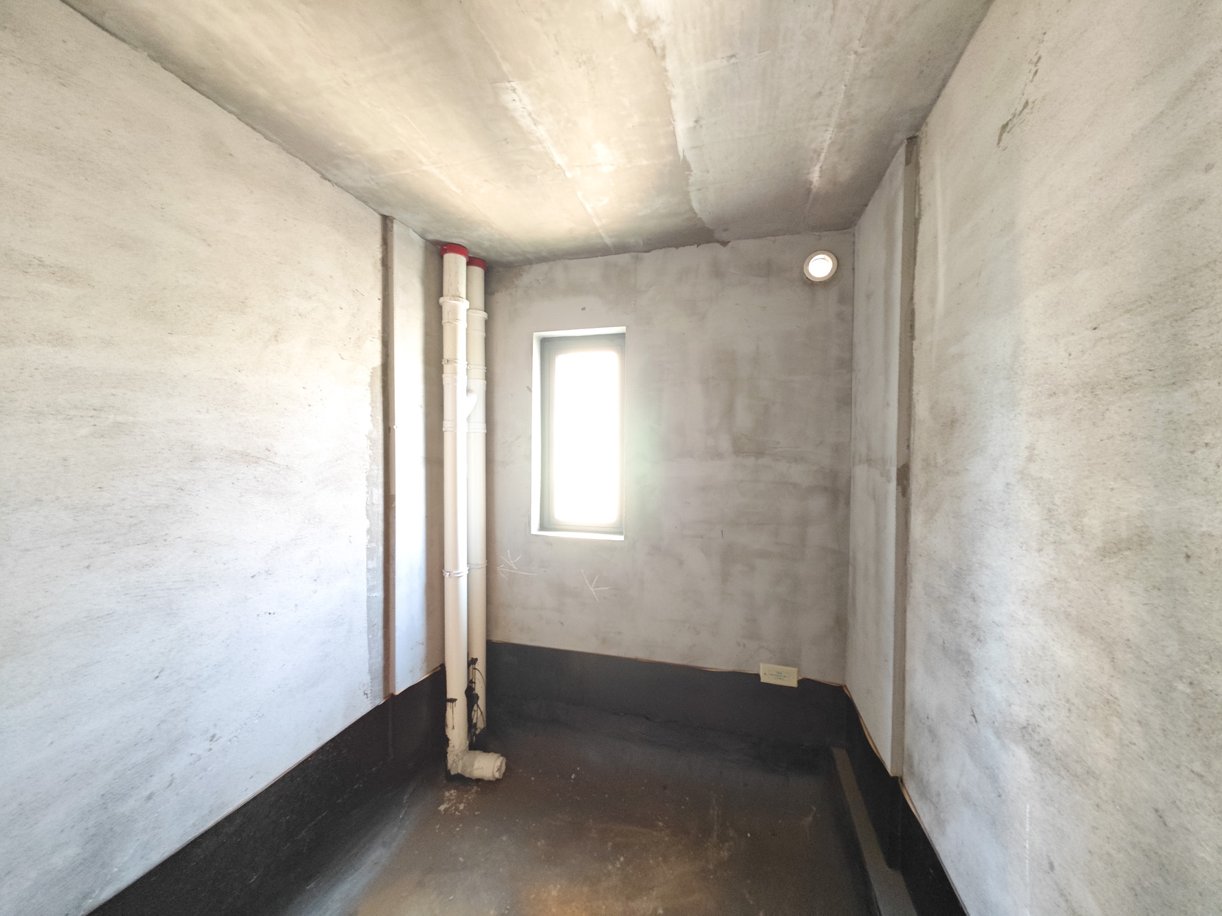 中建嘉和城  4室2厅2卫   135.00万其他