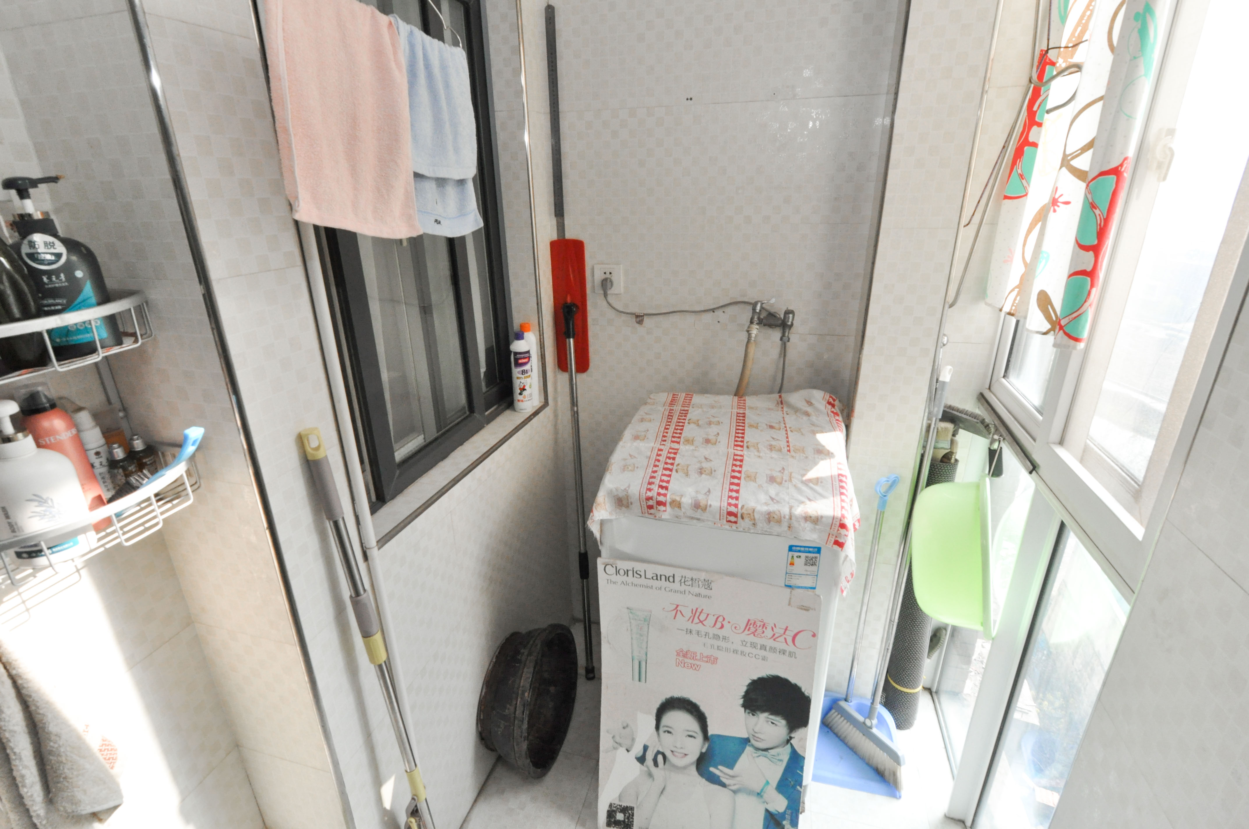 龙王港社区  2室2厅1卫   68.00万卫生间