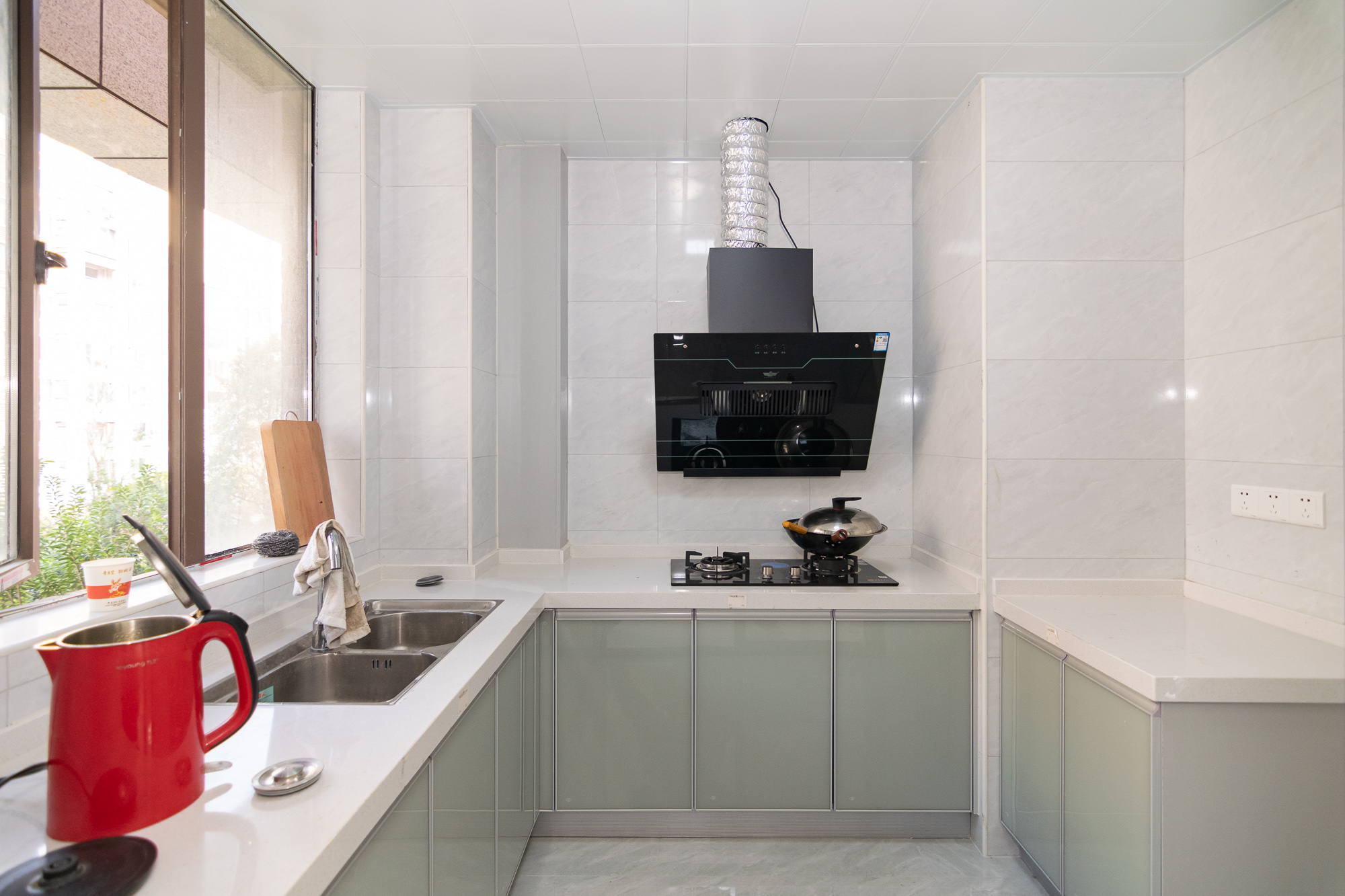 大汉汉园  5室2厅2卫    132.0万厨房