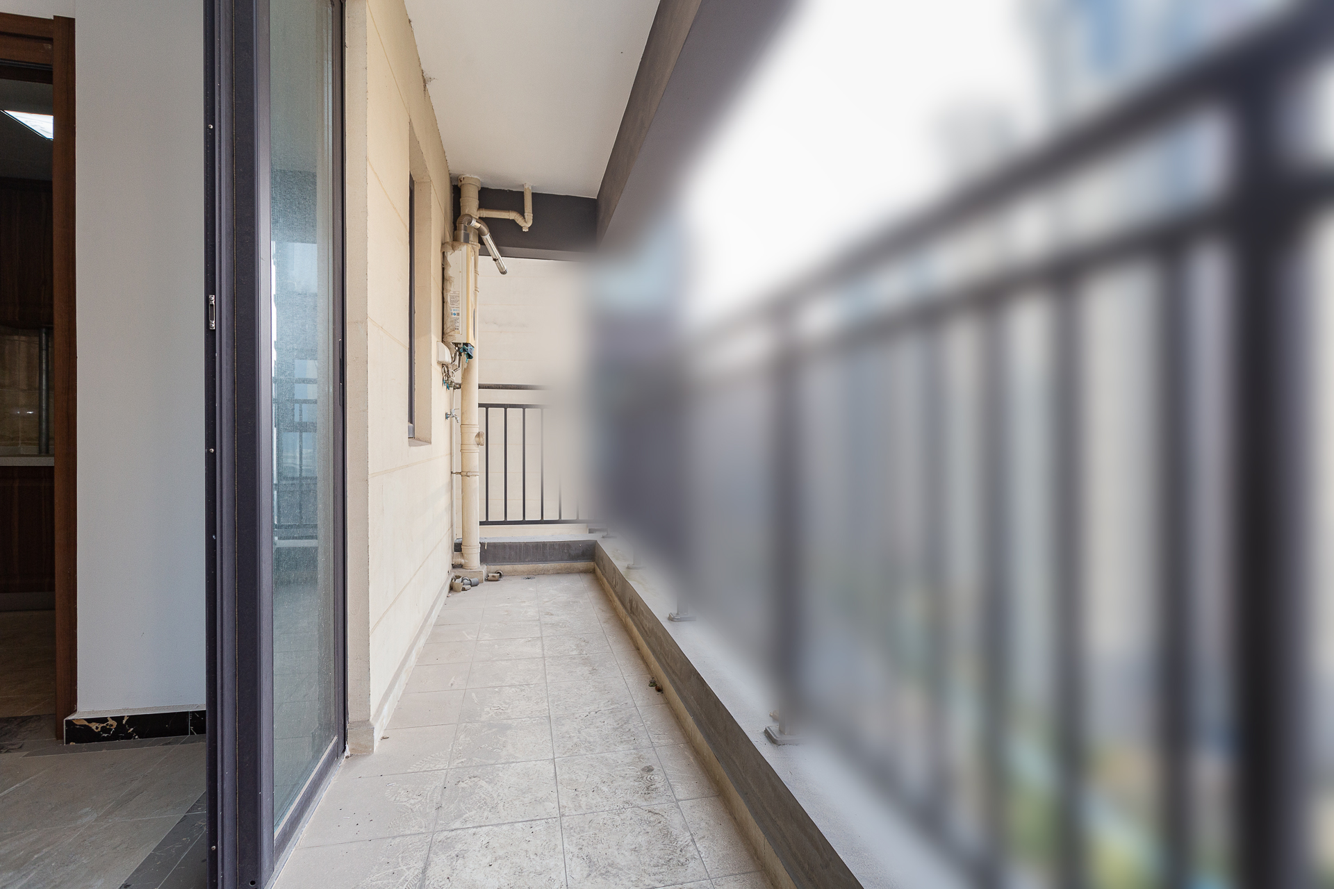 万润滨江天著  5室2厅2卫    168.0万 万润滨江天著  5室2厅2卫    168.0万阳台