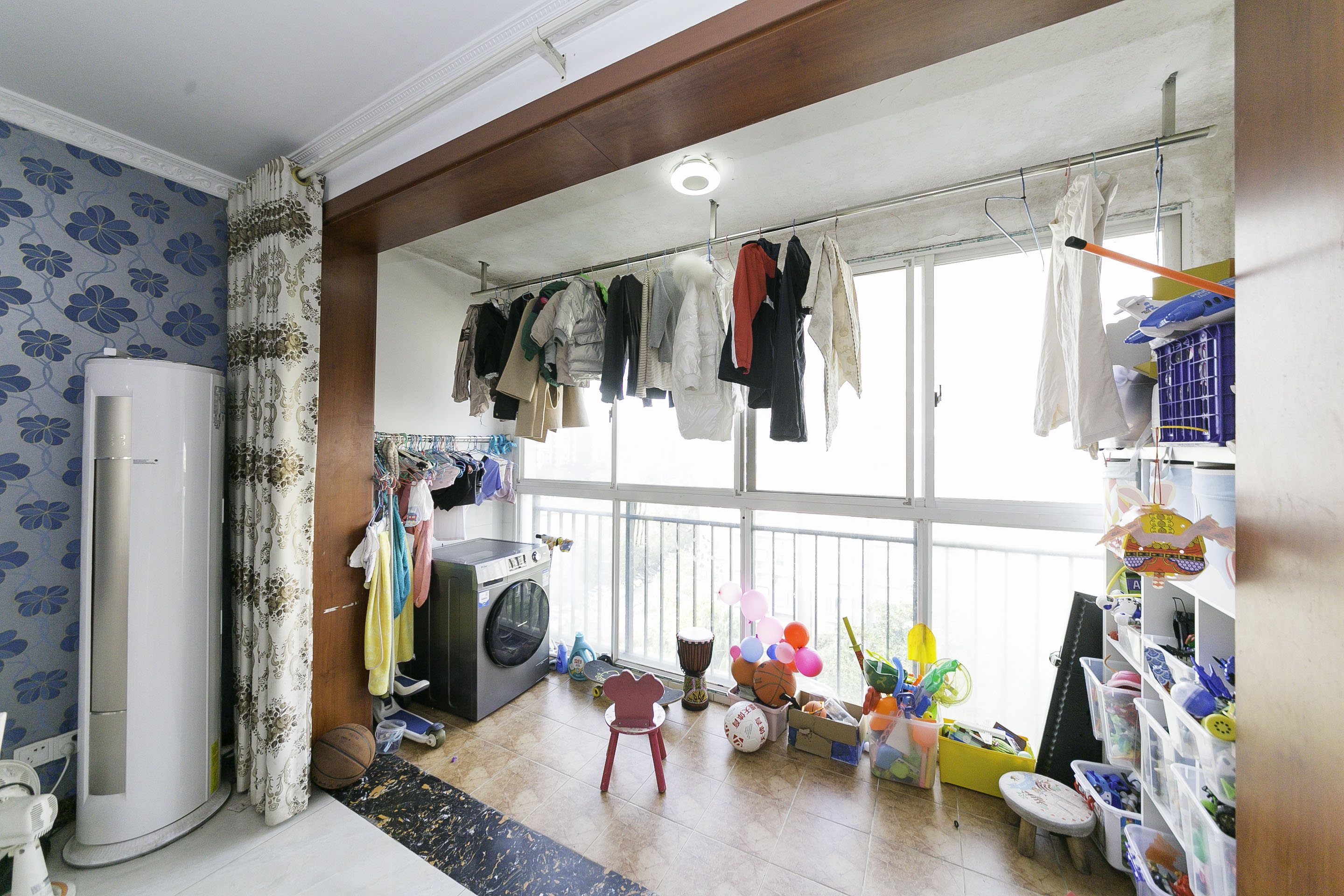 生活艺术城 3室2厅2卫 89.0万 生活艺术城 3室2厅2卫 89.0万阳台