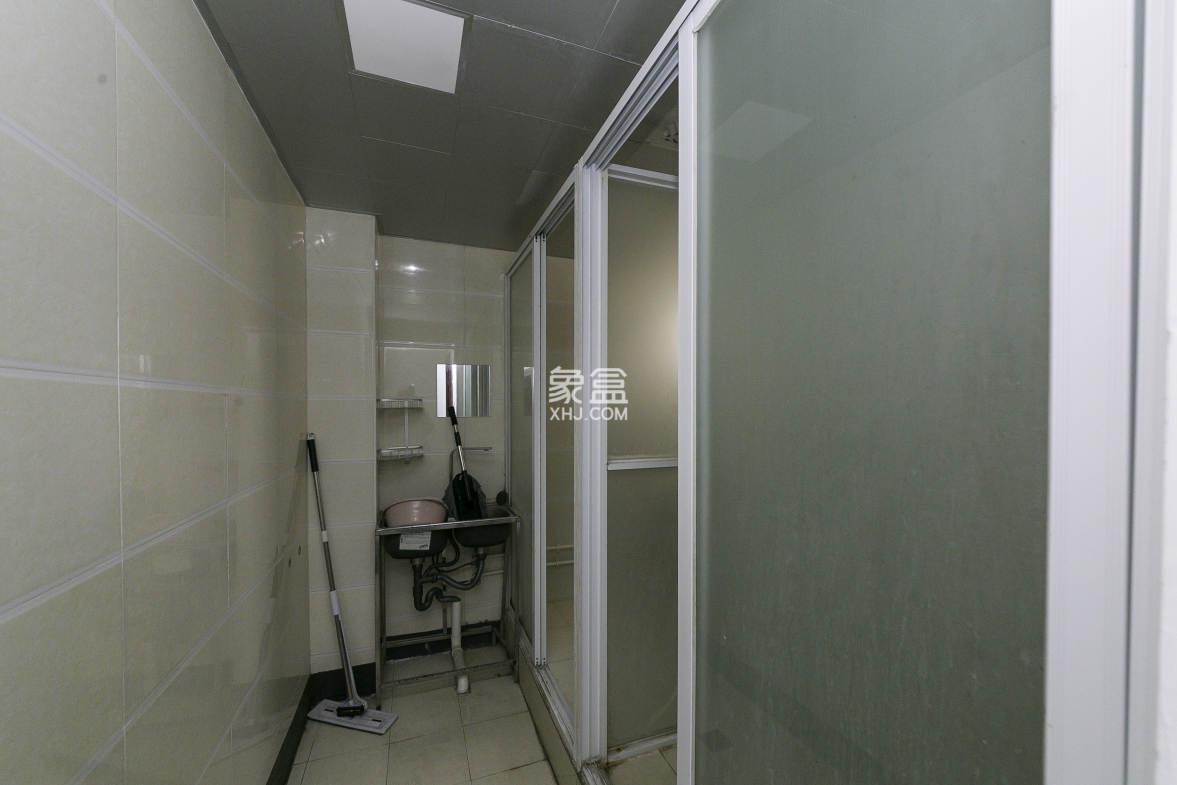 升远君尚嘉筑  4室2厅2卫    118.0万 升远君尚嘉筑  4室2厅2卫    118.0万卫生间