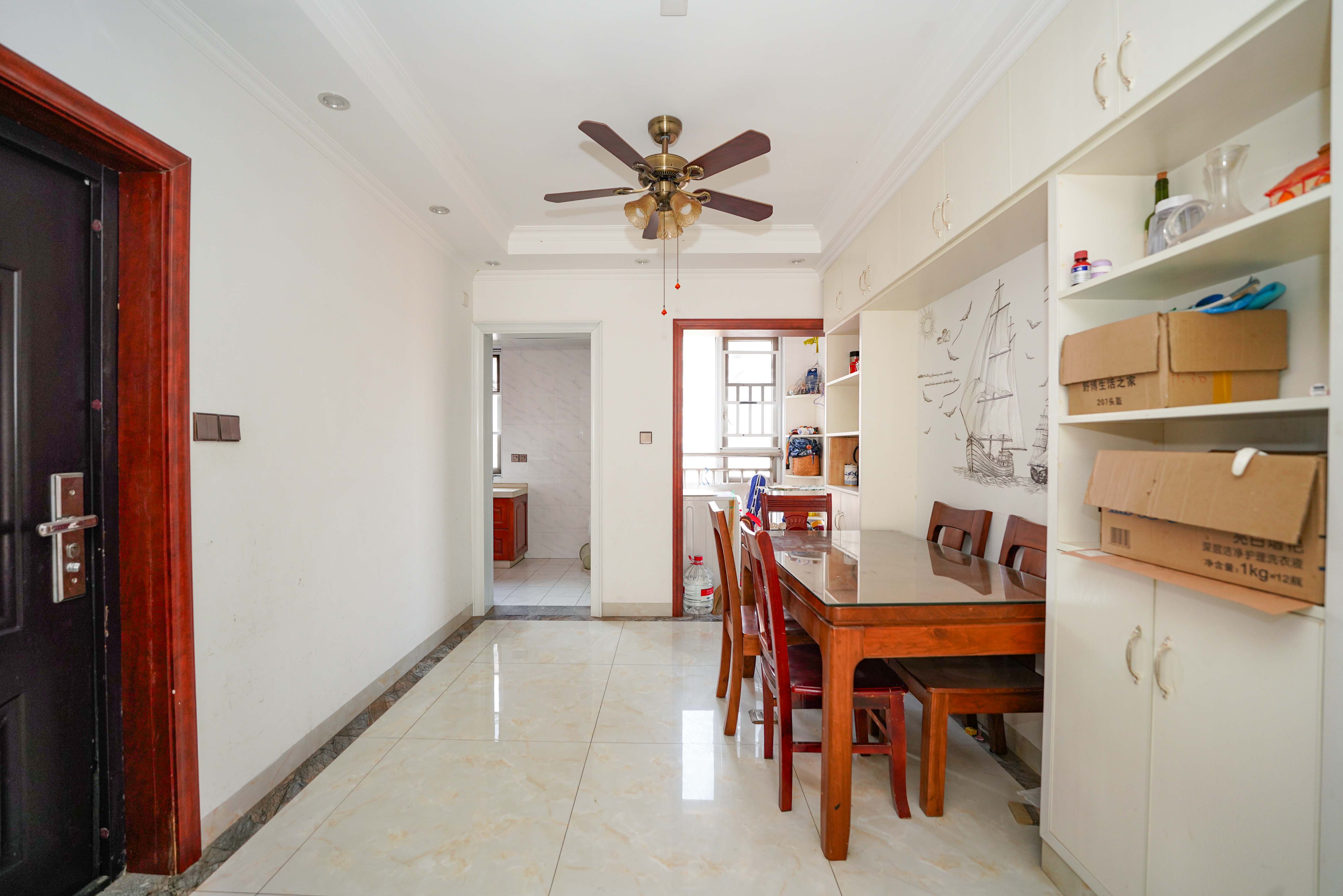 丽发新城  3室2厅2卫    105.0万客厅