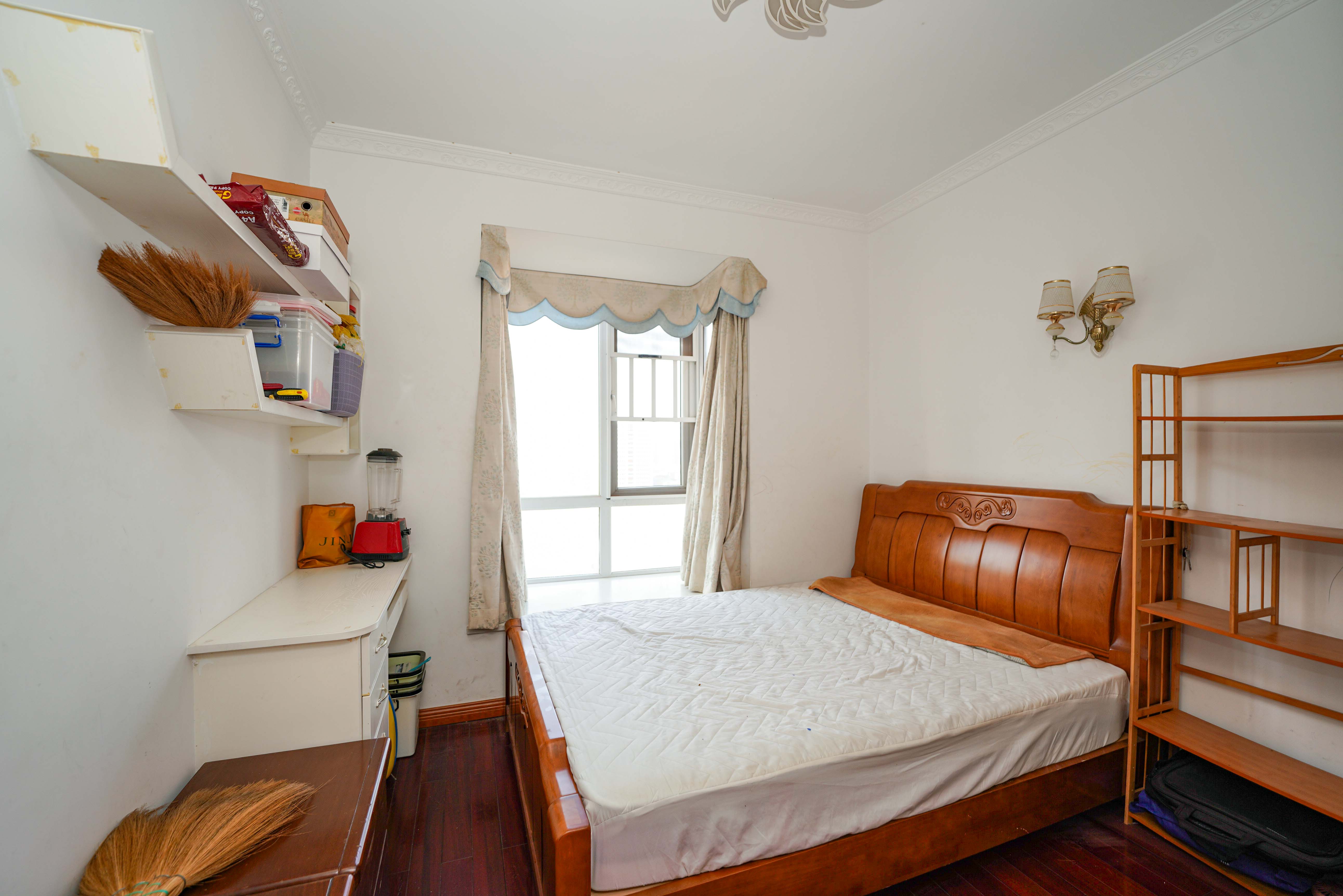 丽发新城  3室2厅2卫    105.0万卧室