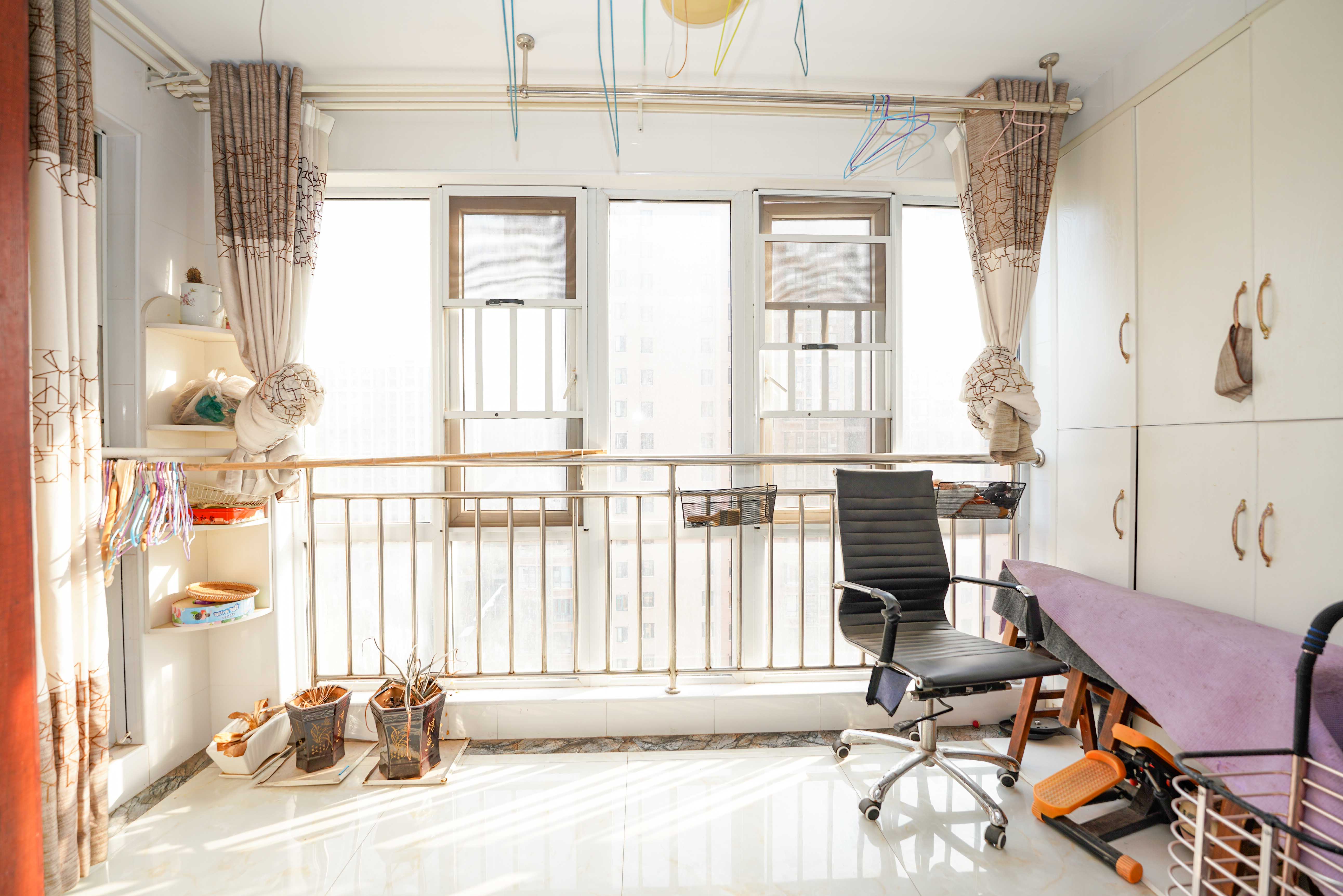 丽发新城  3室2厅2卫    105.0万其他