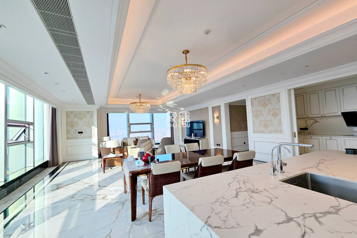 运达中央广场一、二期  6室2厅4卫    1580.0万 运达中央广场一、二期  6室2厅4卫    1580.0万客厅