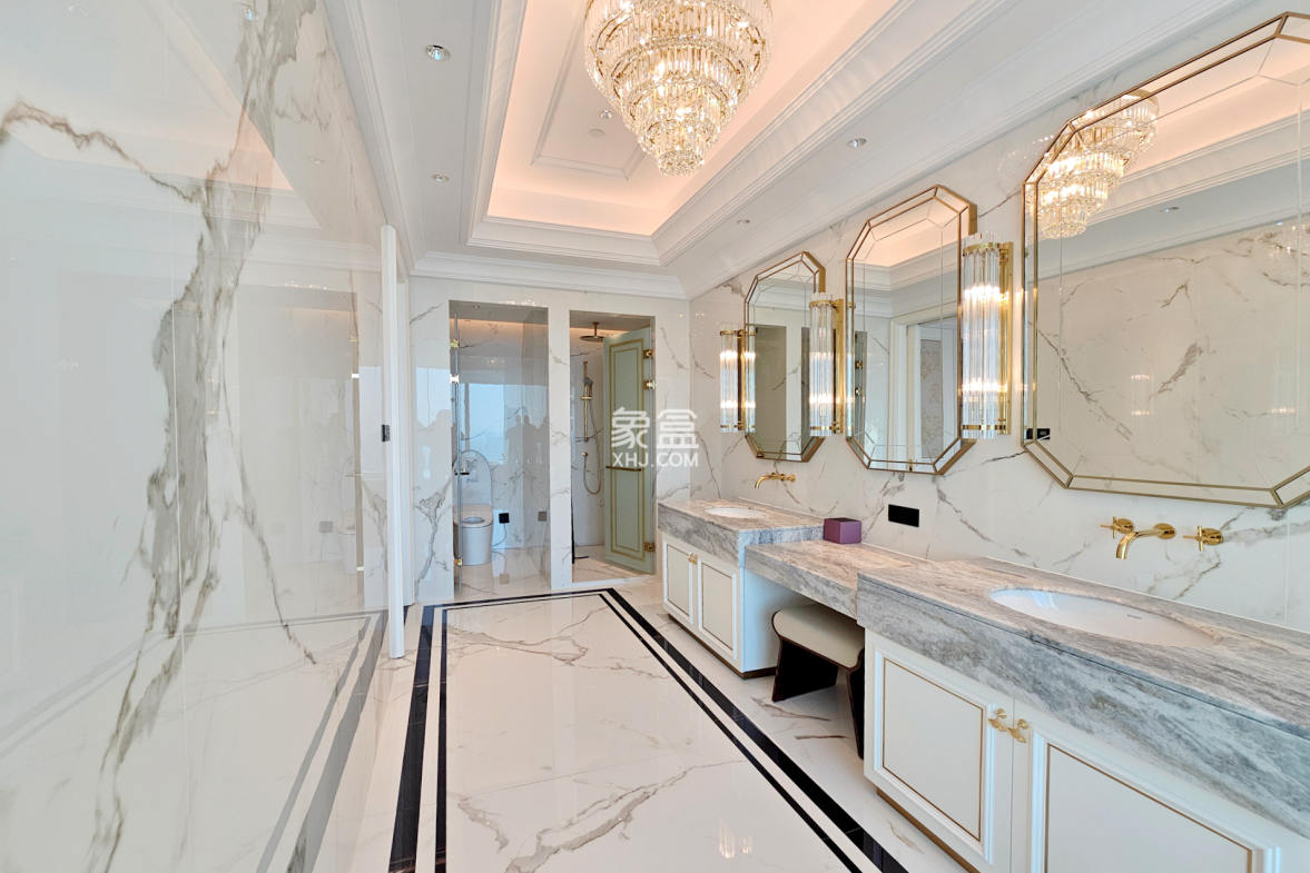 运达中央广场一、二期  6室2厅4卫    1580.0万 运达中央广场一、二期  6室2厅4卫    1580.0万其他