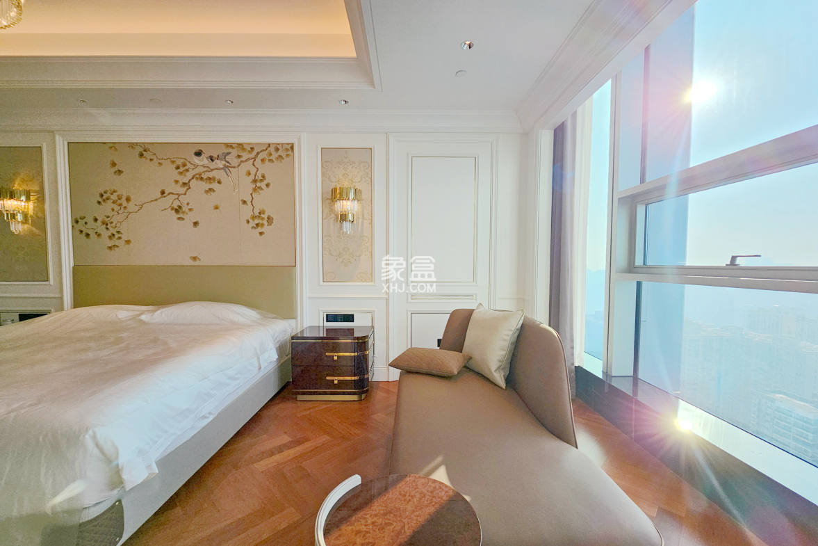 运达中央广场一、二期  6室2厅4卫    1580.0万 运达中央广场一、二期  6室2厅4卫    1580.0万其他