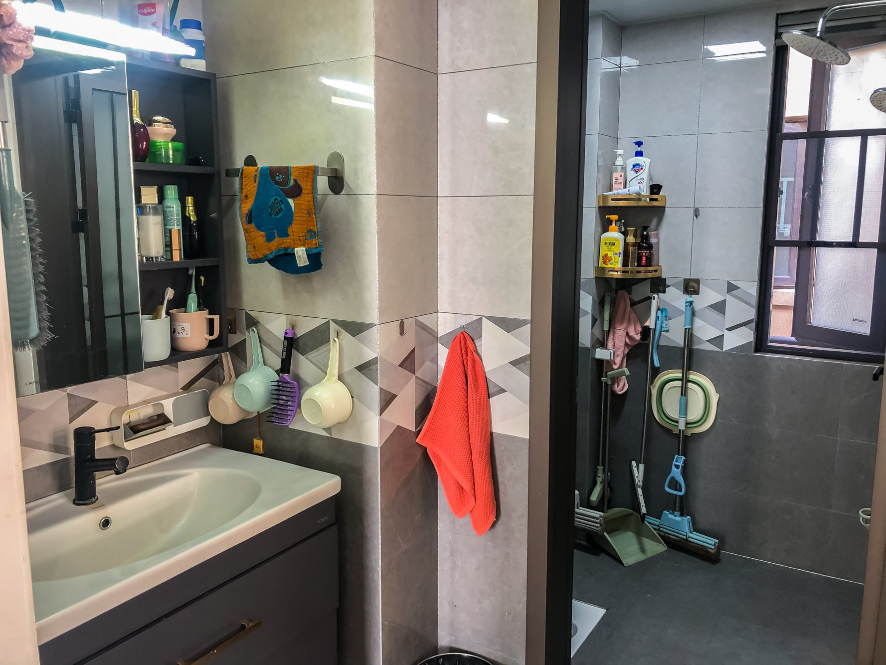 金科时代中心  3室2厅1卫    90.8万 金科时代中心  3室2厅1卫    90.8万卫生间