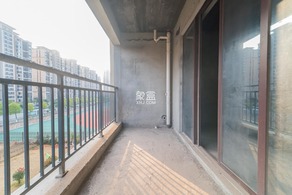 藝源頌雅小區(qū)（719街區(qū)）  5室2廳2衛(wèi)   149.80萬