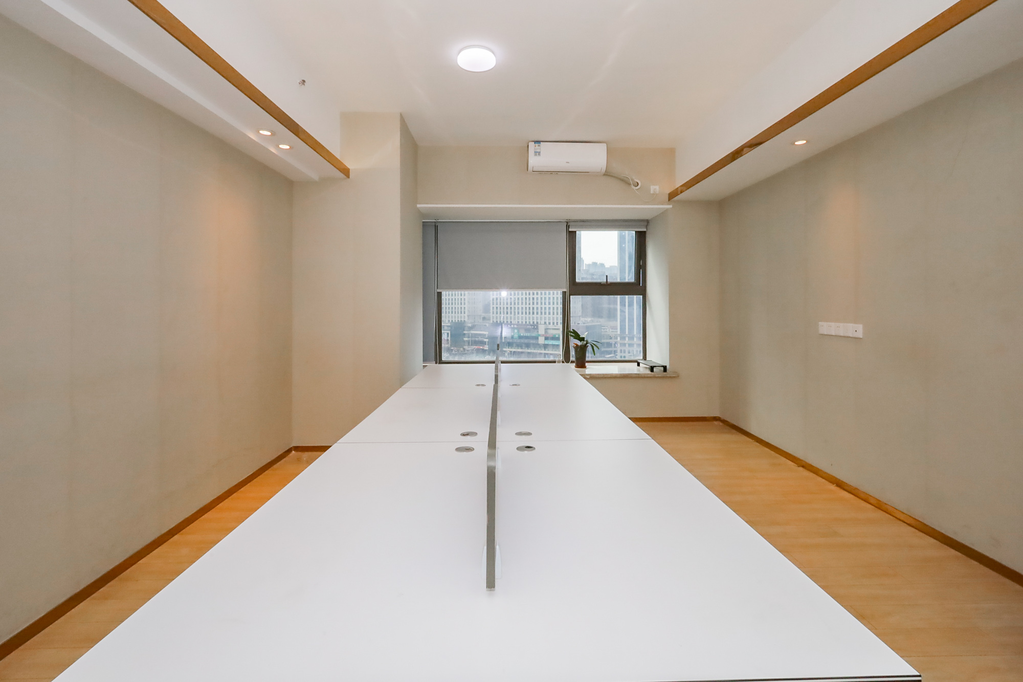 远洋外滩壹号  2室1厅1卫   215.00万