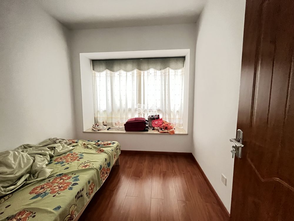 奥园养生城 4室2厅2卫 110.0万 奥园养生城 4室2厅2卫 110.0万室内图