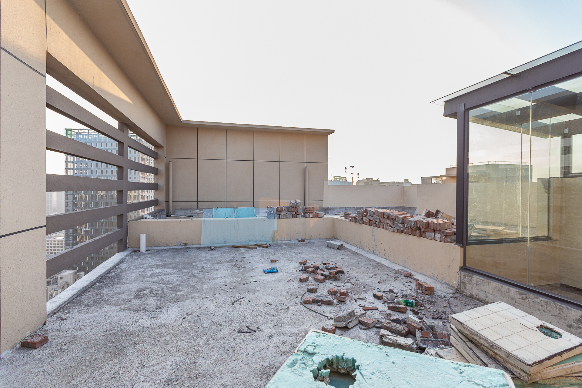 润和湘江天地AB区 4室2厅2卫 180.0万 润和湘江天地AB区 4室2厅2卫 180.0万其他