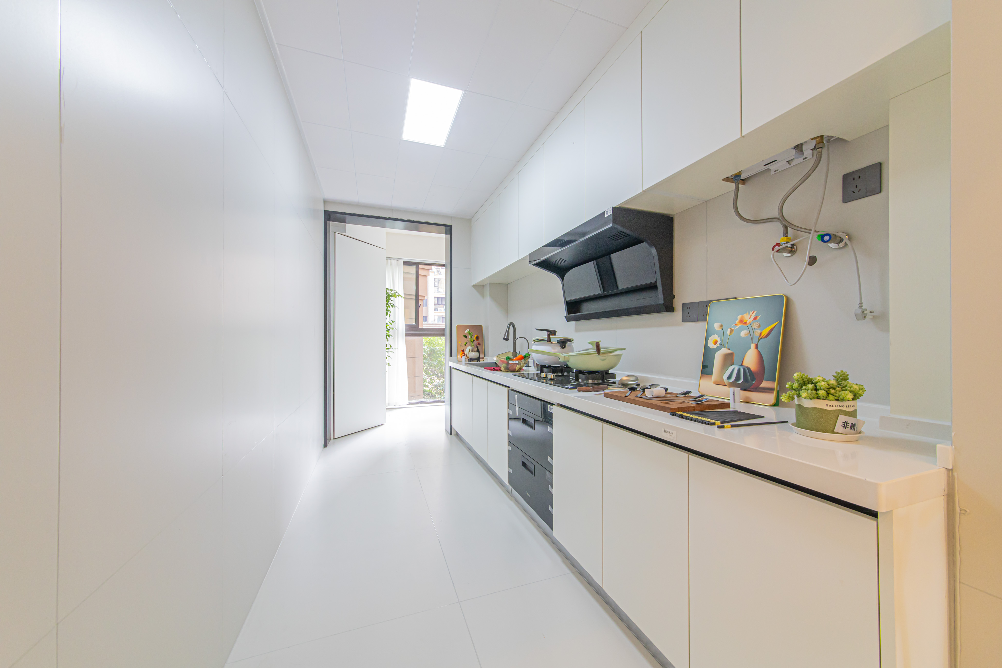 鑫远悦城(鑫远悦时代) 4室2厅2卫 139.0万 鑫远悦城(鑫远悦时代) 4室2厅2卫 139.0万厨房