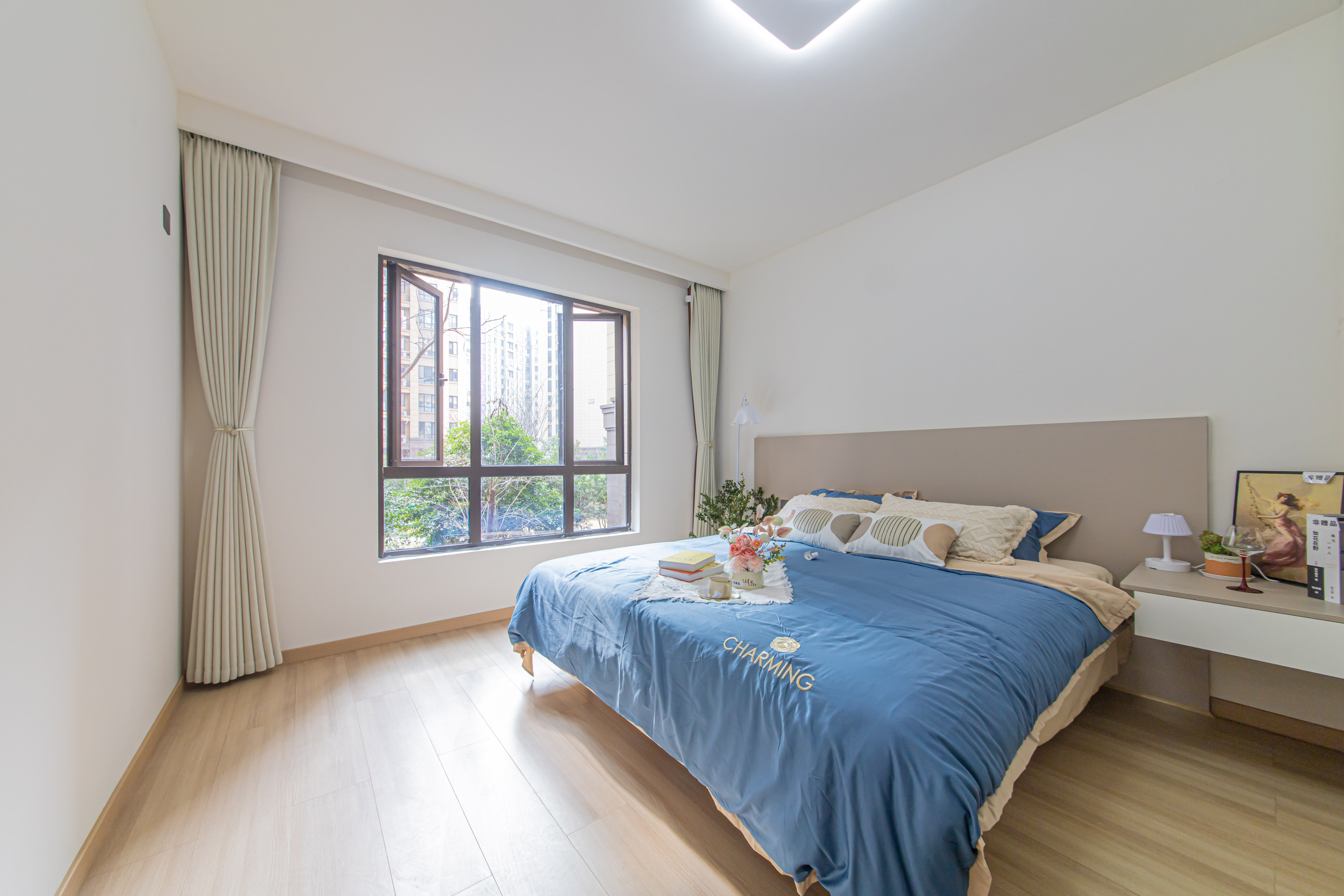 鑫远悦城(鑫远悦时代) 4室2厅2卫 139.0万 鑫远悦城(鑫远悦时代) 4室2厅2卫 139.0万卧室