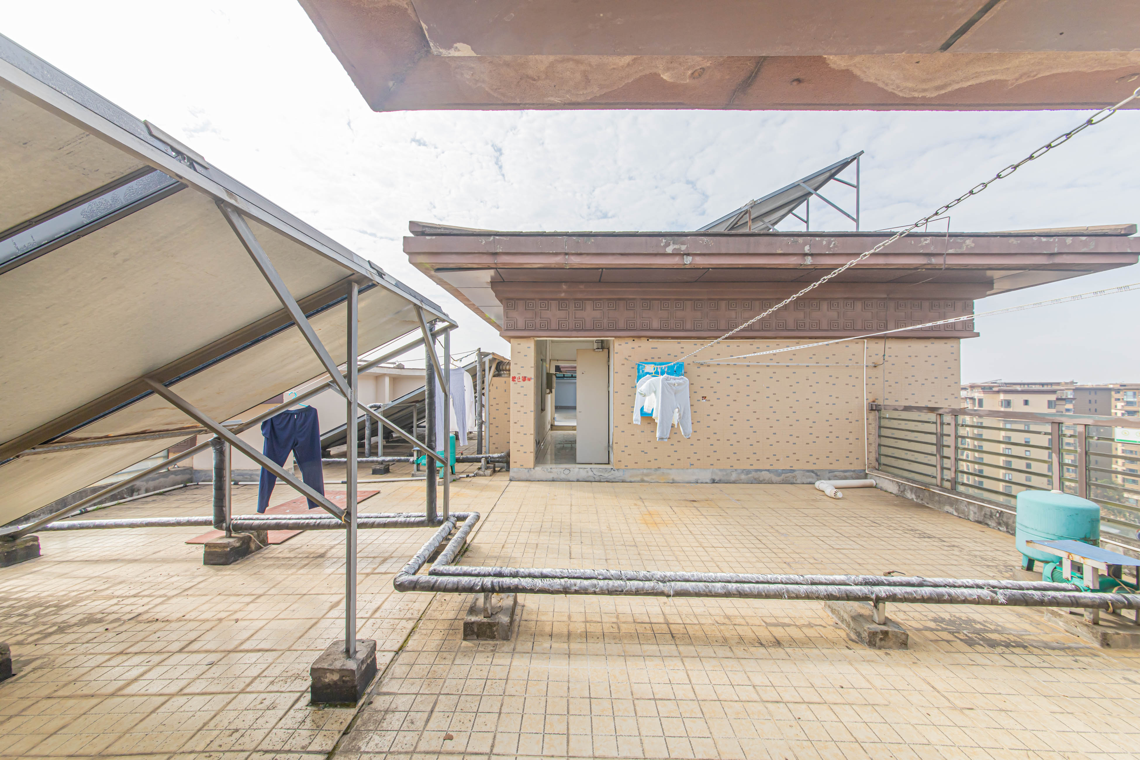 大唐印象一期云海湾  5室2厅3卫    300.0万 大唐印象一期云海湾  5室2厅3卫    300.0万其他