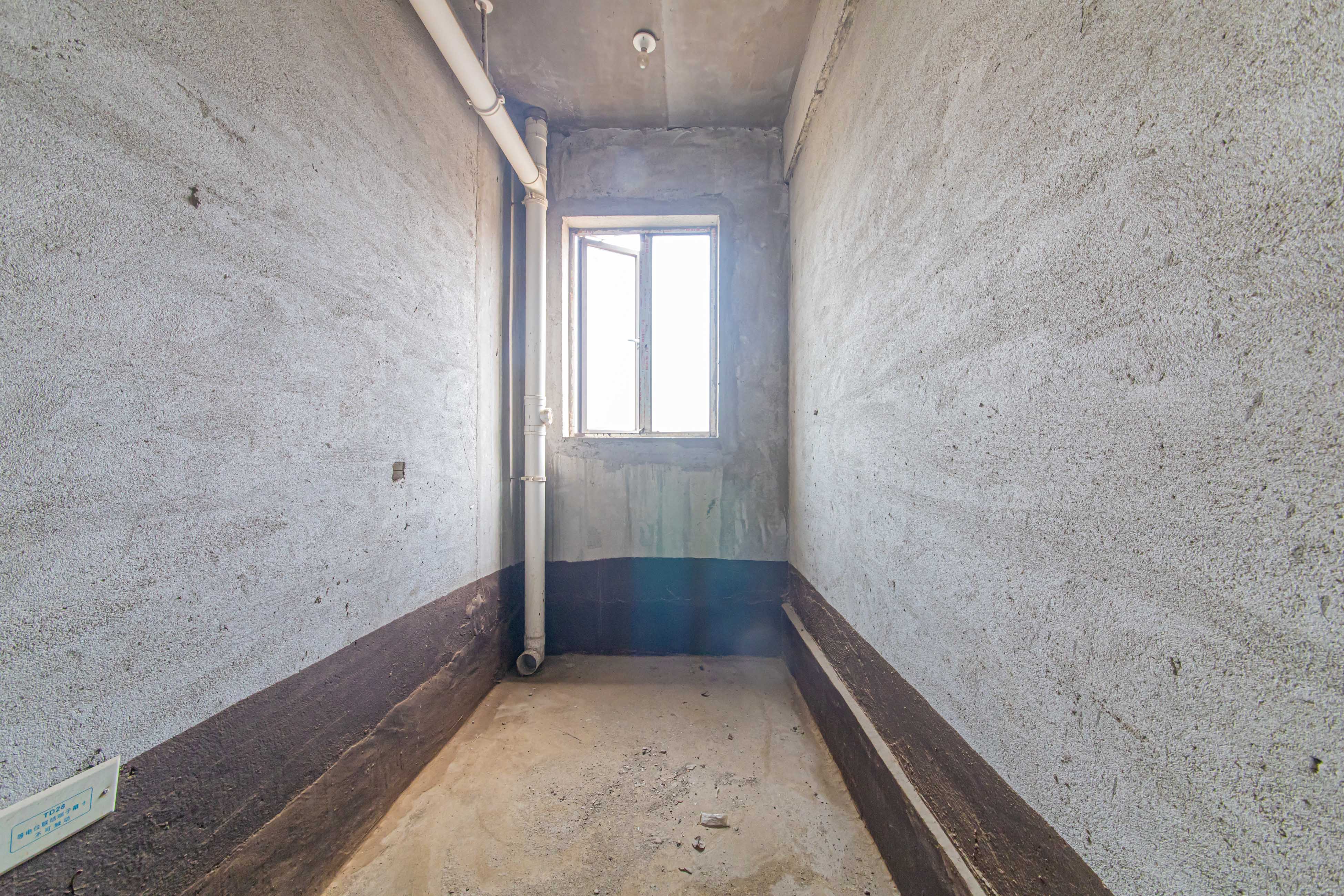 大唐印象一期云海湾  5室2厅3卫    300.0万 大唐印象一期云海湾  5室2厅3卫    300.0万卫生间