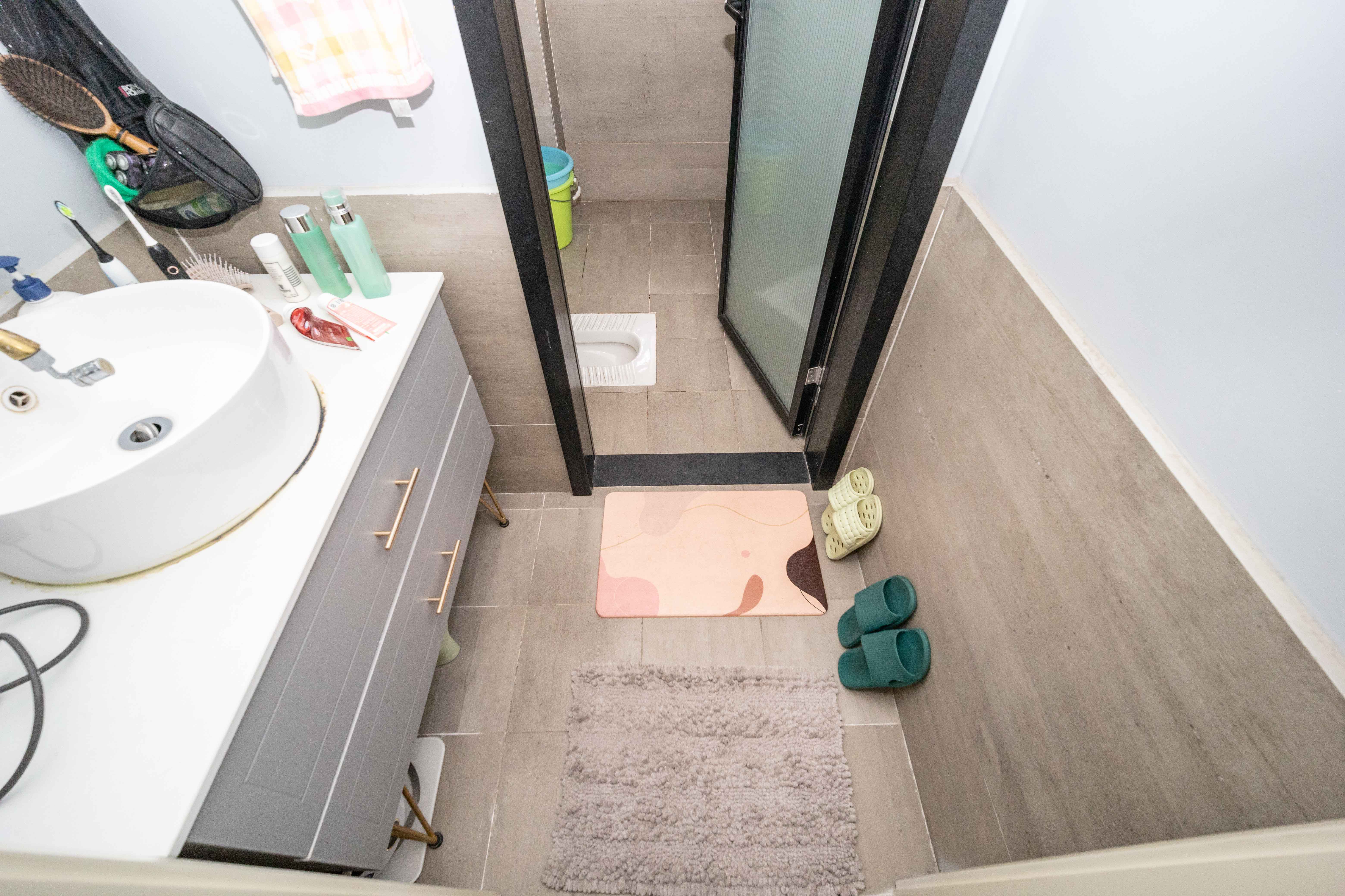 江河双水湾 4室2厅1卫 128.0万 江河双水湾 4室2厅1卫 128.0万卫生间