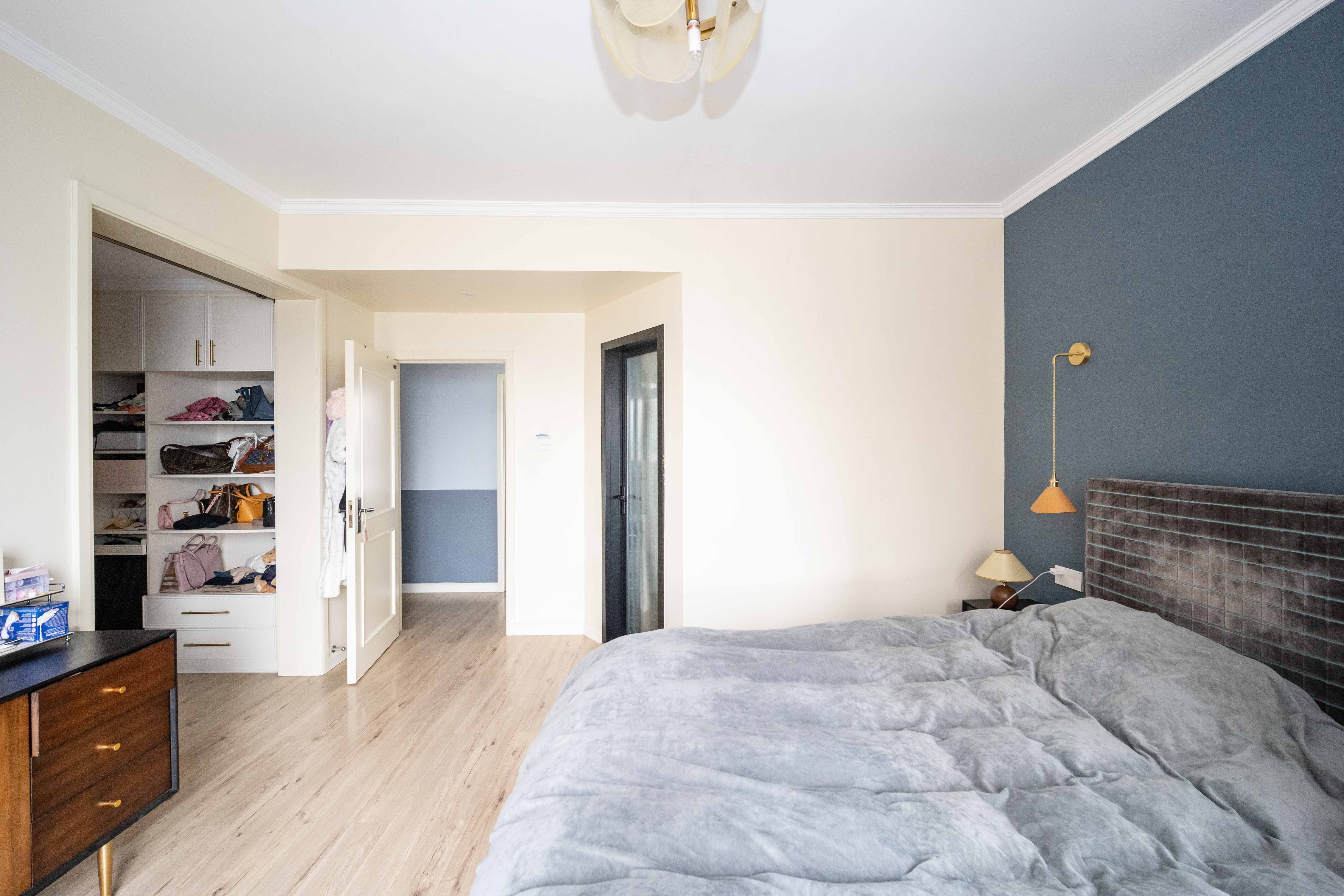 江河双水湾 4室2厅1卫 128.0万 江河双水湾 4室2厅1卫 128.0万卧室