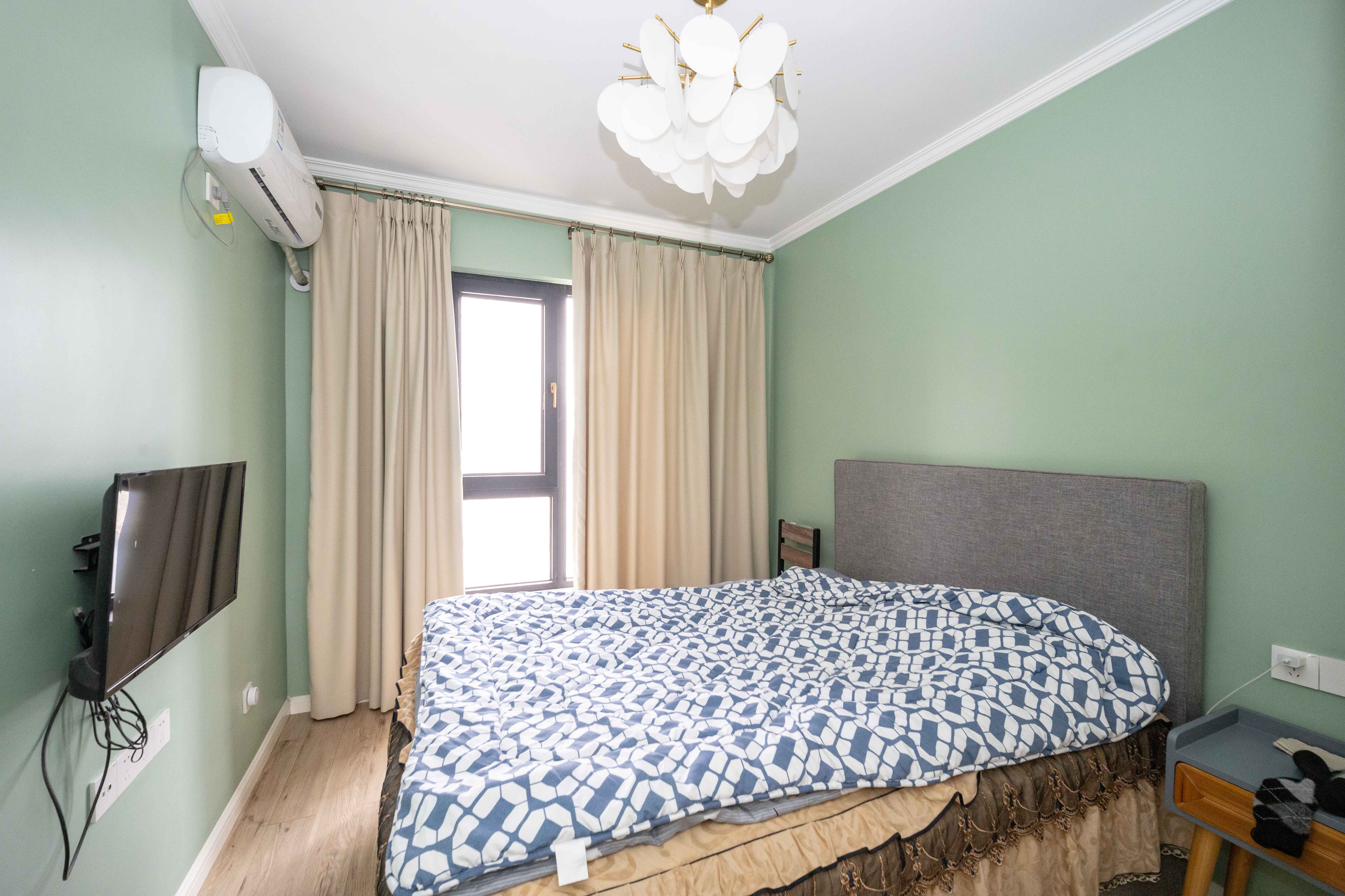 江河双水湾 4室2厅1卫 128.0万 江河双水湾 4室2厅1卫 128.0万卧室