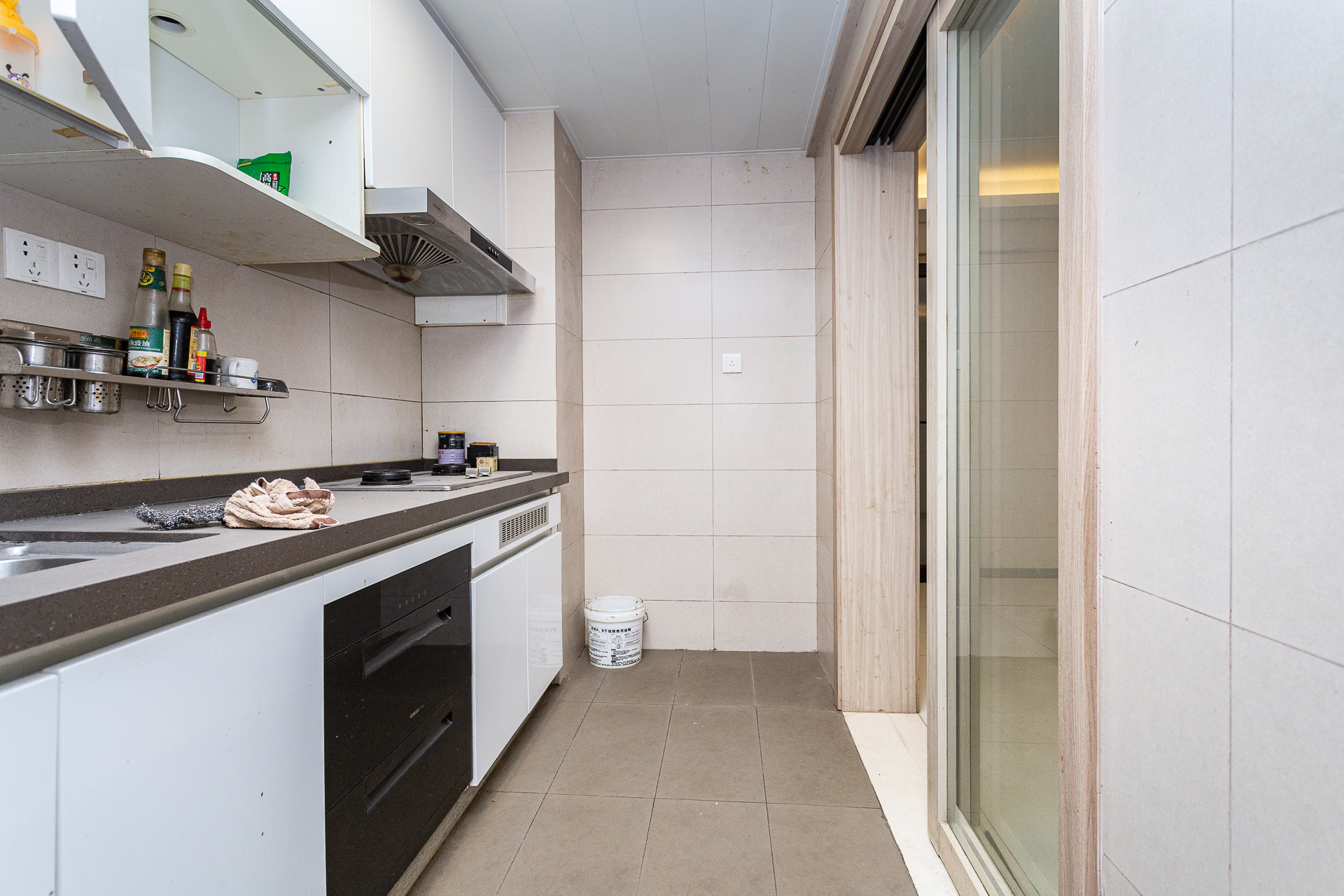 时代倾城三期 3室2厅2卫 118.0万 时代倾城三期 3室2厅2卫 118.0万厨房