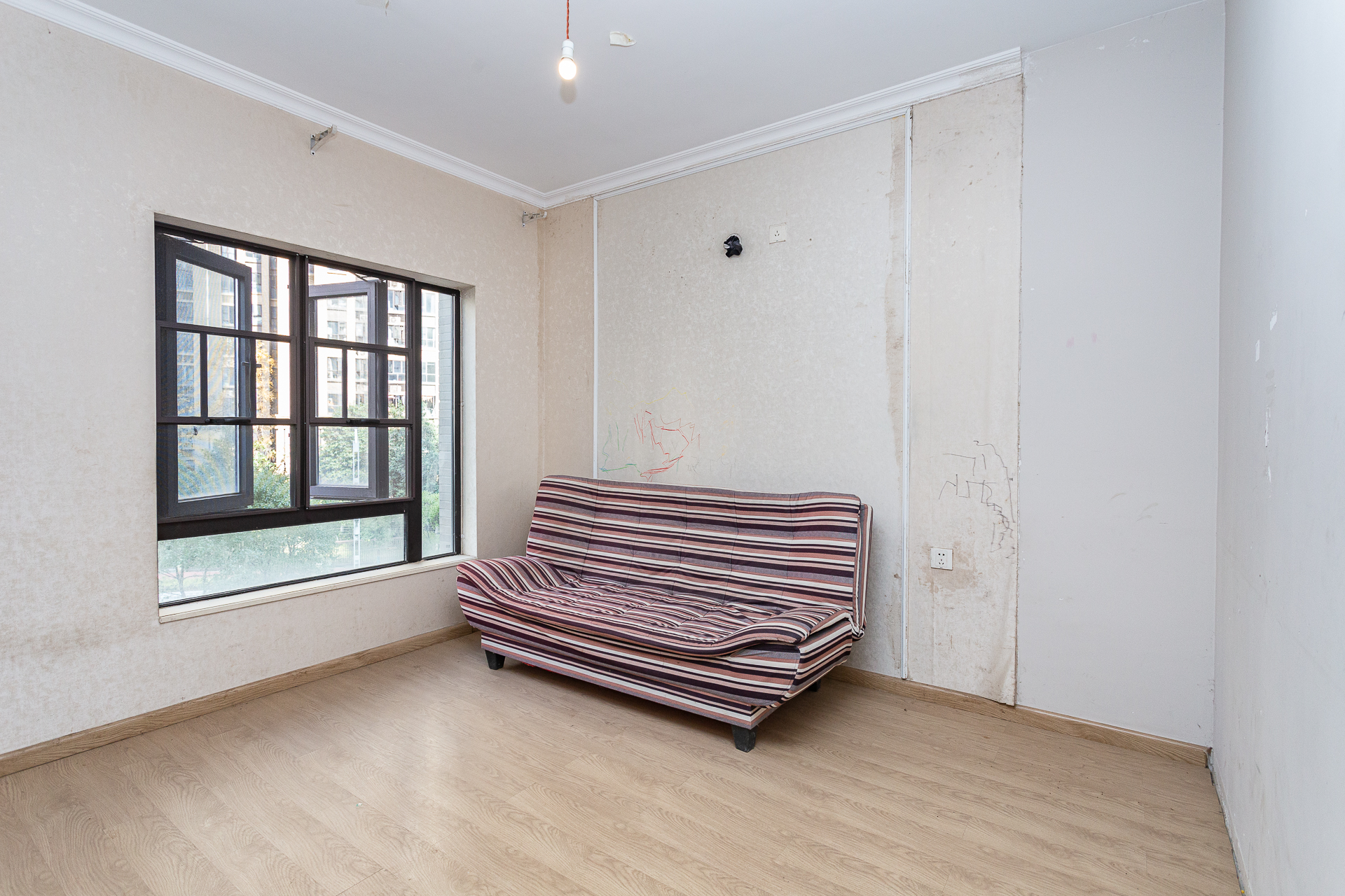 时代倾城三期 3室2厅2卫 118.0万 时代倾城三期 3室2厅2卫 118.0万卧室