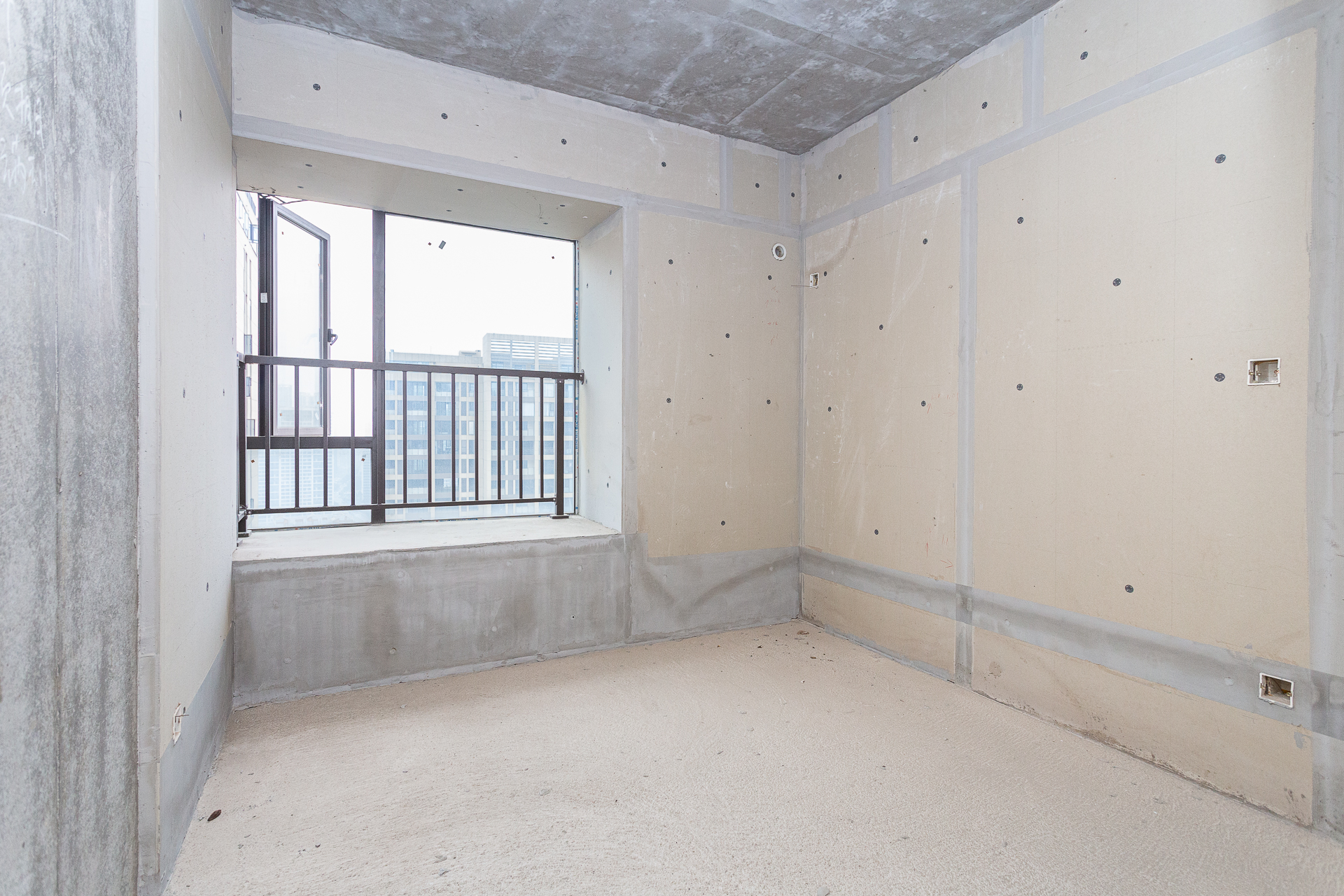 润和湘江天地AB区 2室2厅3卫 278.0万 润和湘江天地AB区 2室2厅3卫 278.0万卧室