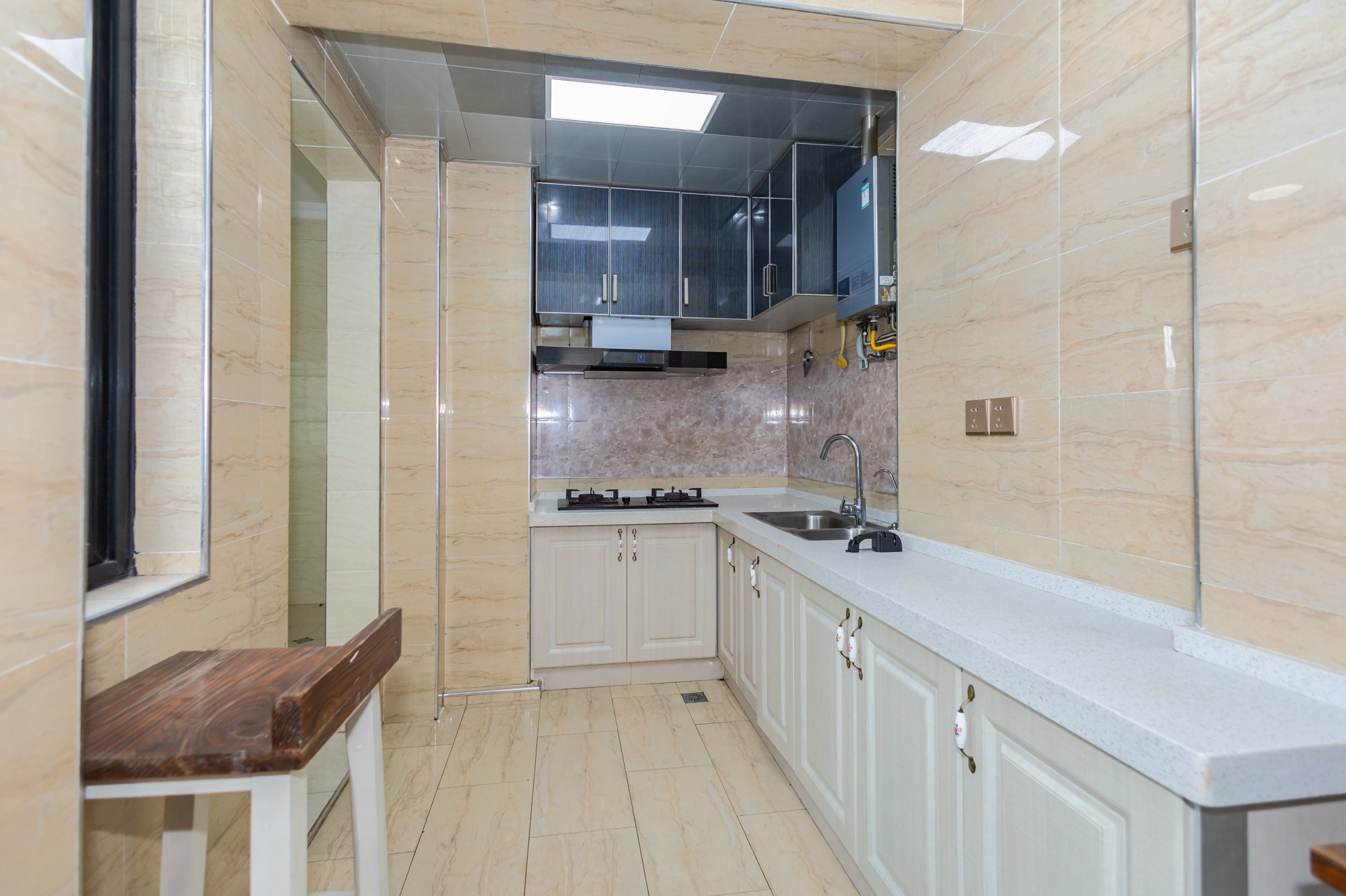 尚都花园城 4室2厅2卫 79.0万 尚都花园城 4室2厅2卫 79.0万厨房