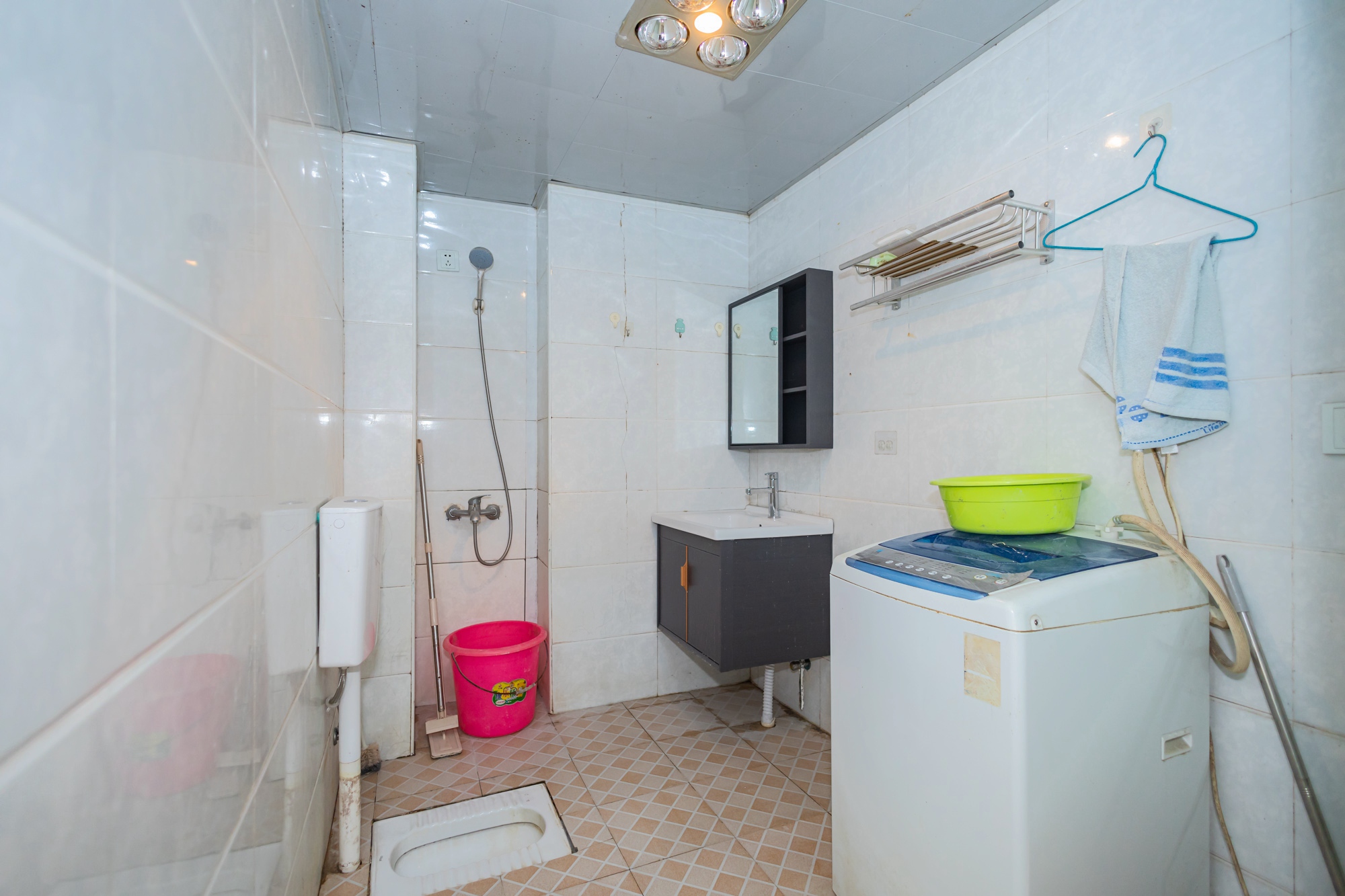 爱都(IDO) 1室1厅1卫 30.8万 爱都(IDO) 1室1厅1卫 30.8万卫生间