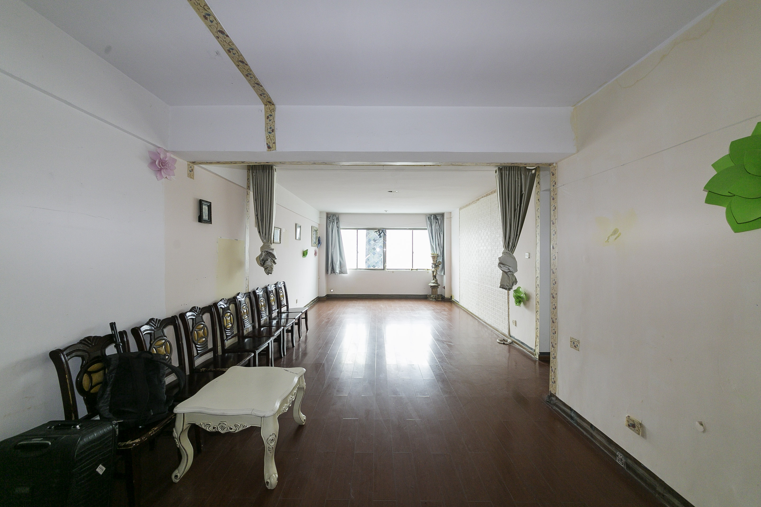 环达路桥  3室2厅1卫    109.0万 环达路桥  3室2厅1卫    109.0万客厅