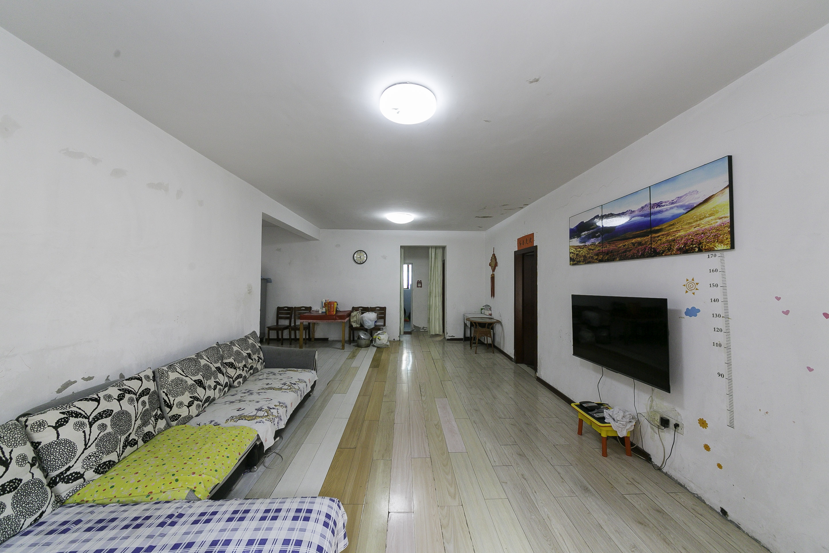 湘府名邸(同力家园) 3室2厅2卫 86.0万 湘府名邸(同力家园) 3室2厅2卫 86.0万客厅