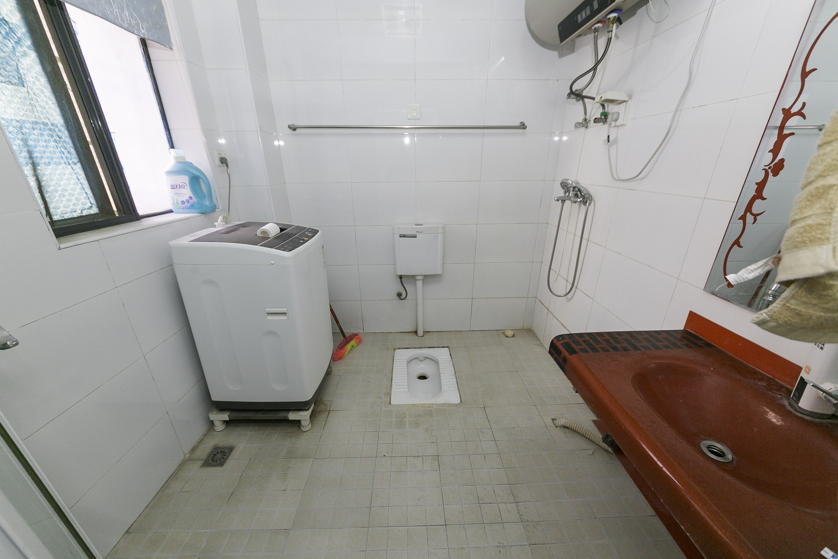 湘府名邸(同力家园) 3室2厅2卫 86.0万 湘府名邸(同力家园) 3室2厅2卫 86.0万卫生间