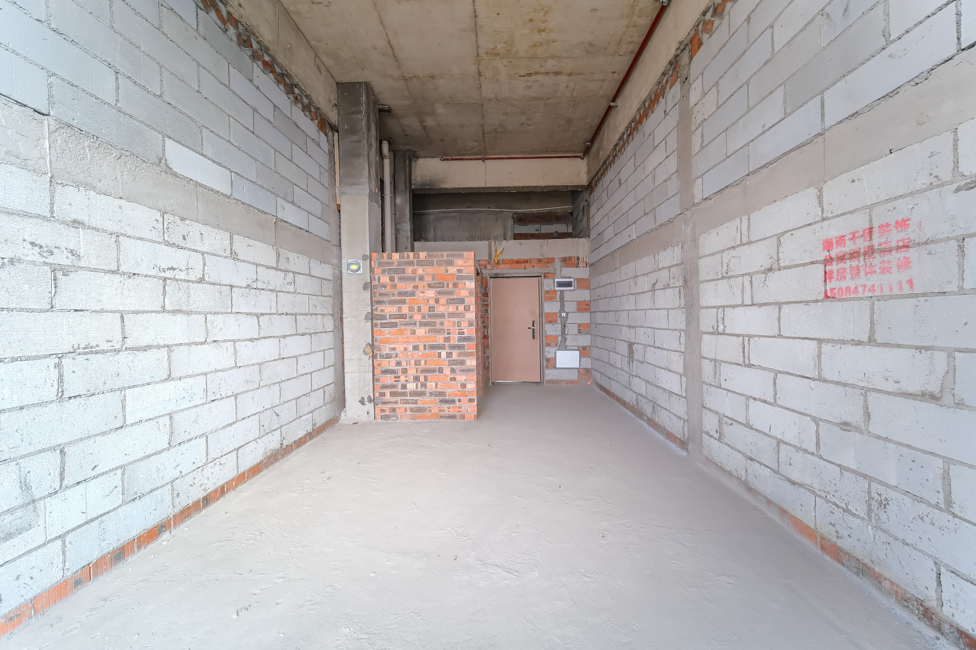 佳俊万家府  1室1厅1卫    32.0万 佳俊万家府  1室1厅1卫    32.0万客厅